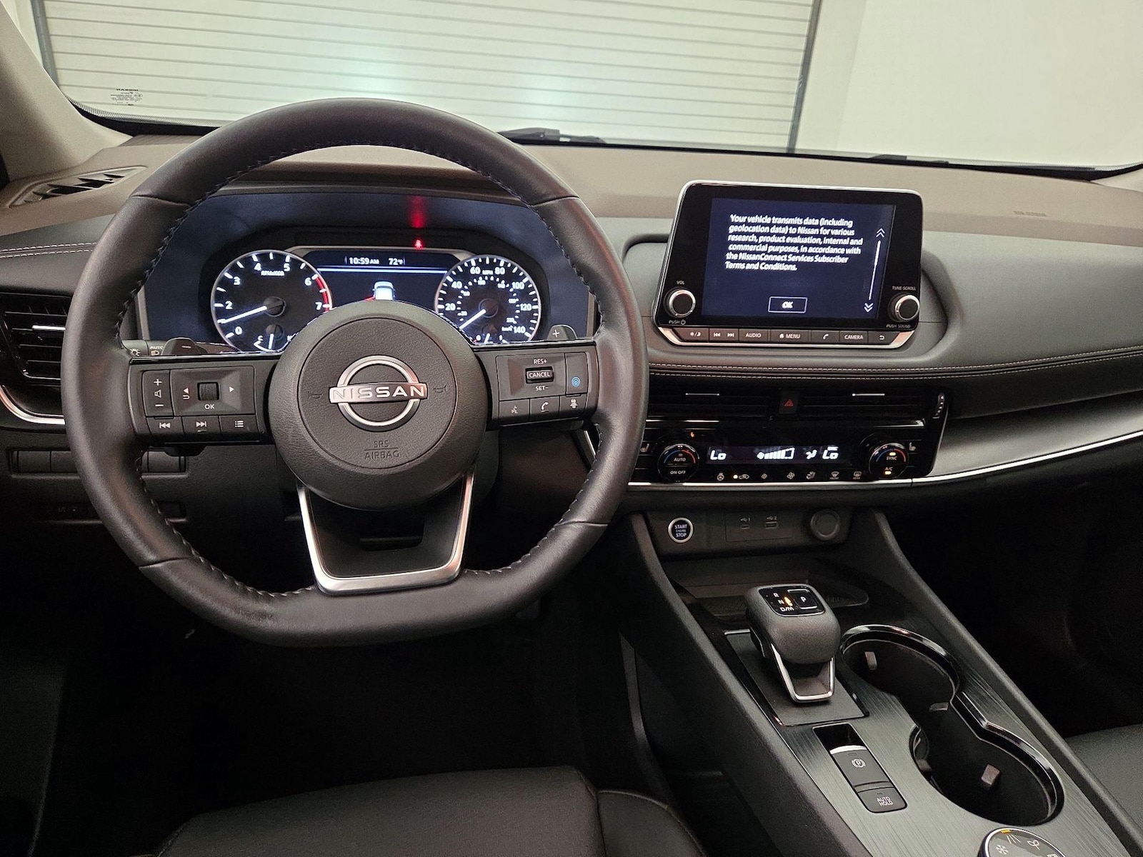 2023 Nissan Rogue SV - Photo 11