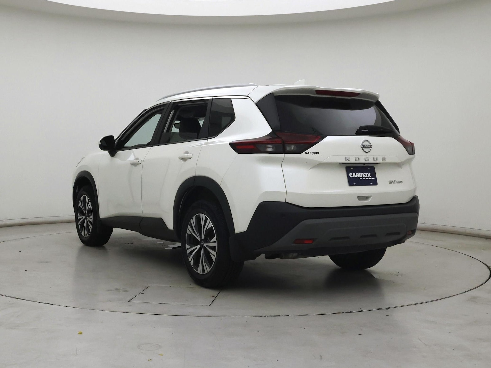 2023 Nissan Rogue SV - Photo 3