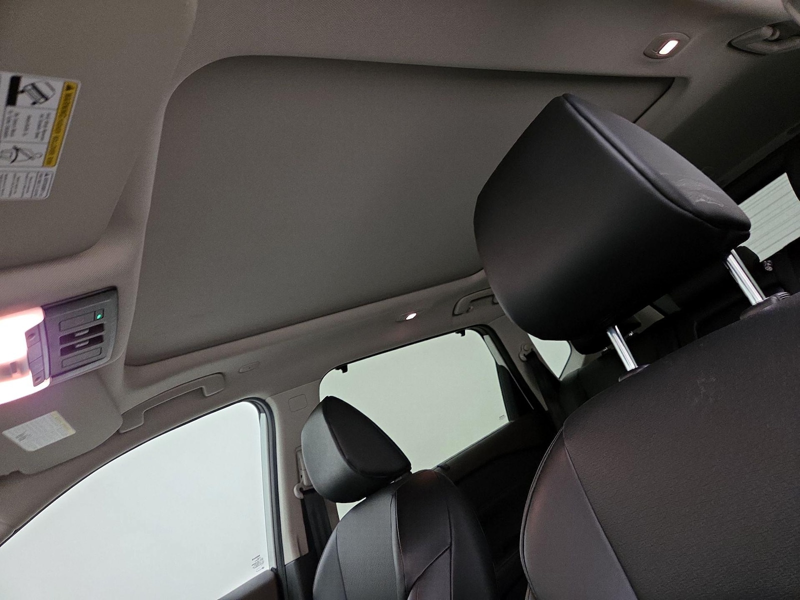 2023 Nissan Rogue SV - Photo 20