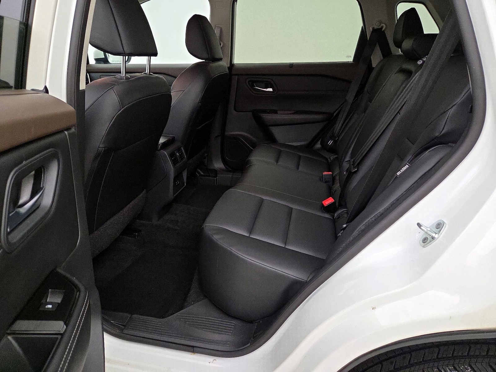 2023 Nissan Rogue SV - Photo 21