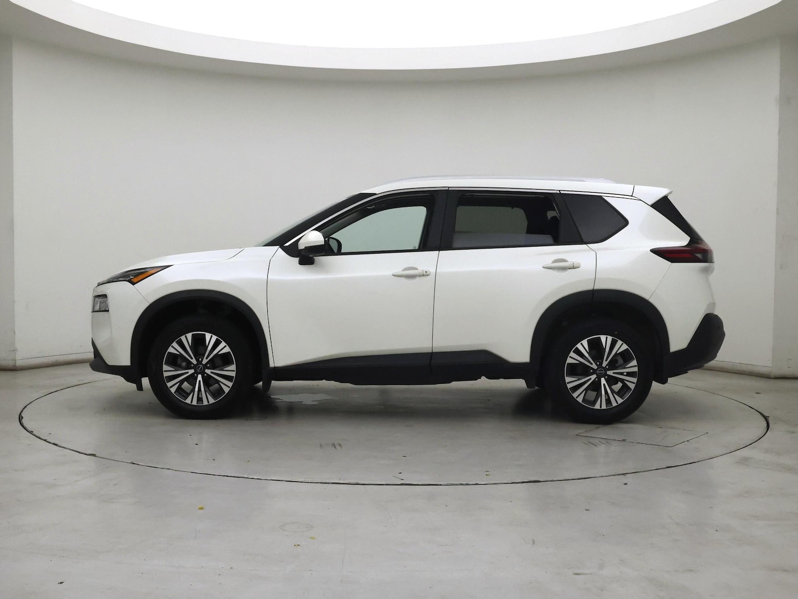 2023 Nissan Rogue SV - Photo 4
