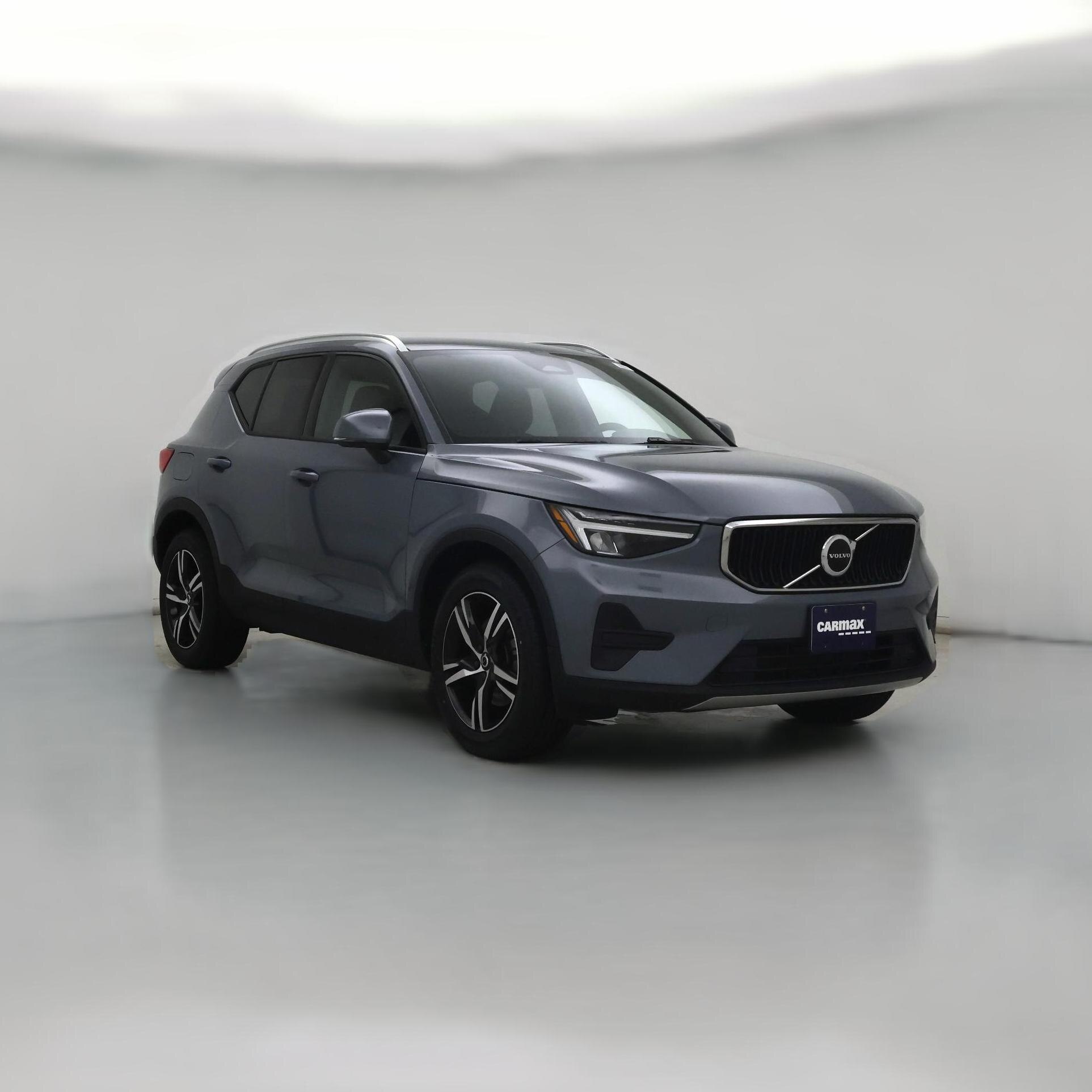 Thumbnail: 2023 Volvo XC40 - 1