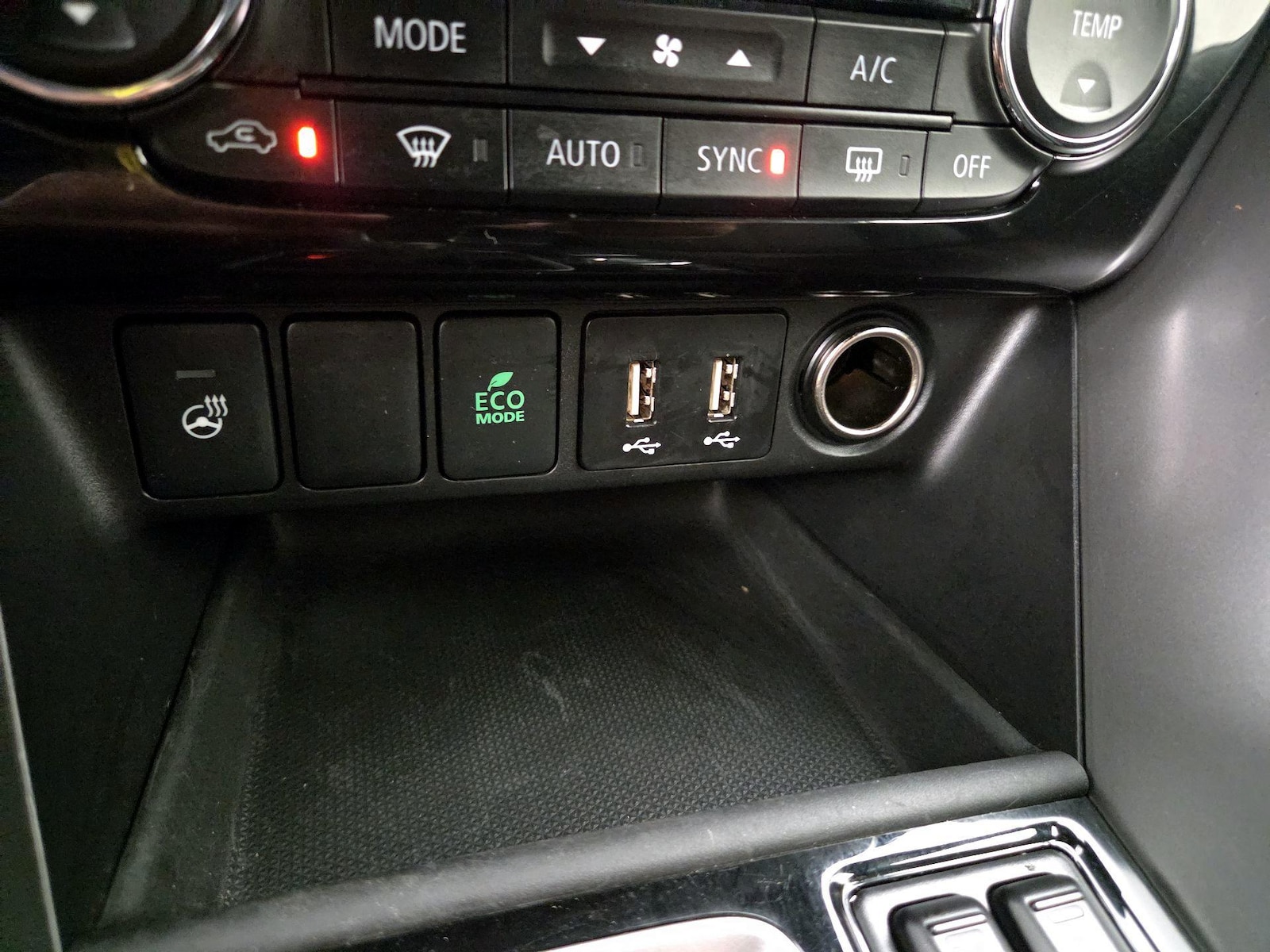 2025 Mitsubishi Eclipse Cross Black Edition - Photo 19