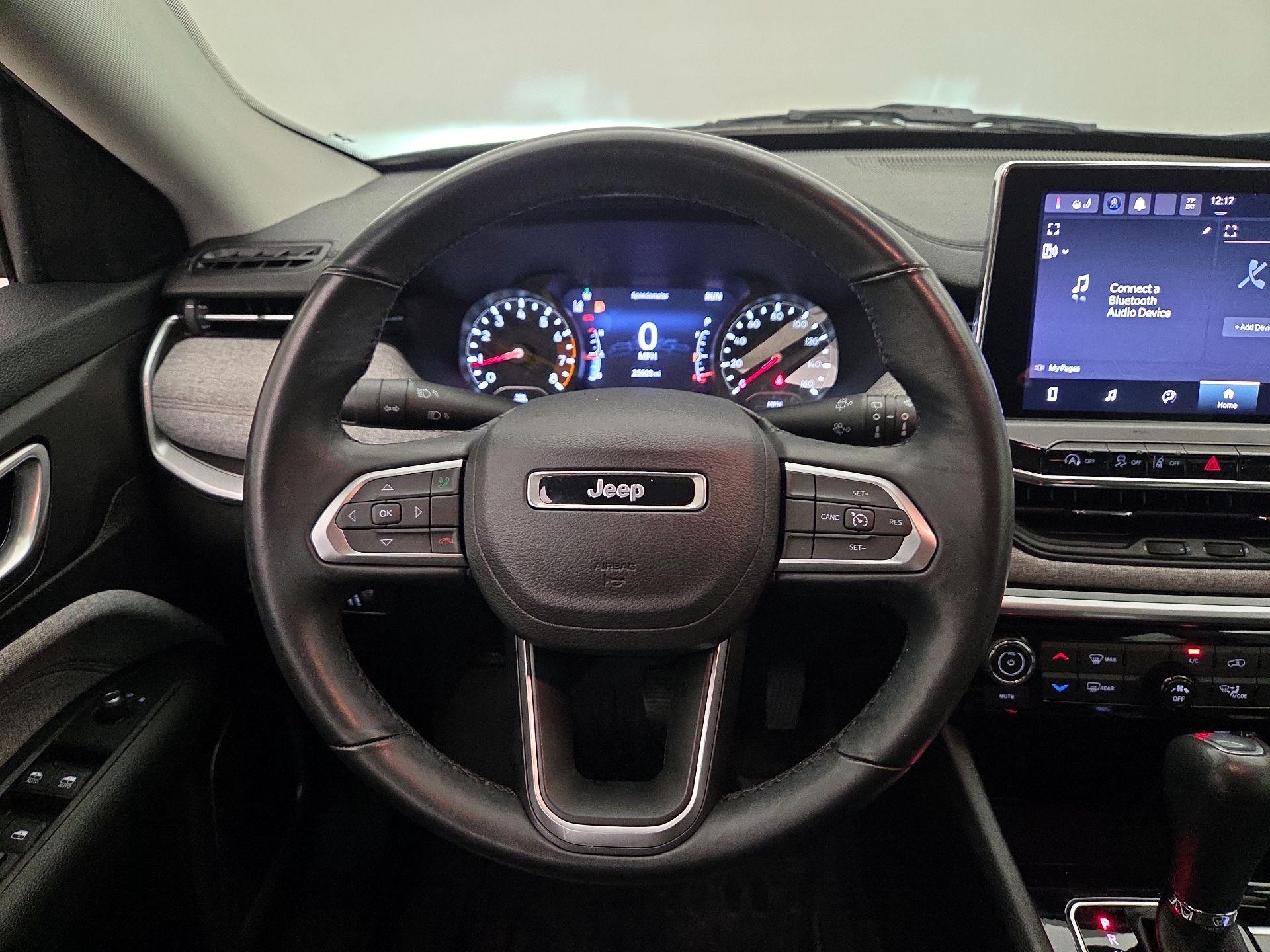 Thumbnail: 2022 Jeep Compass - 10