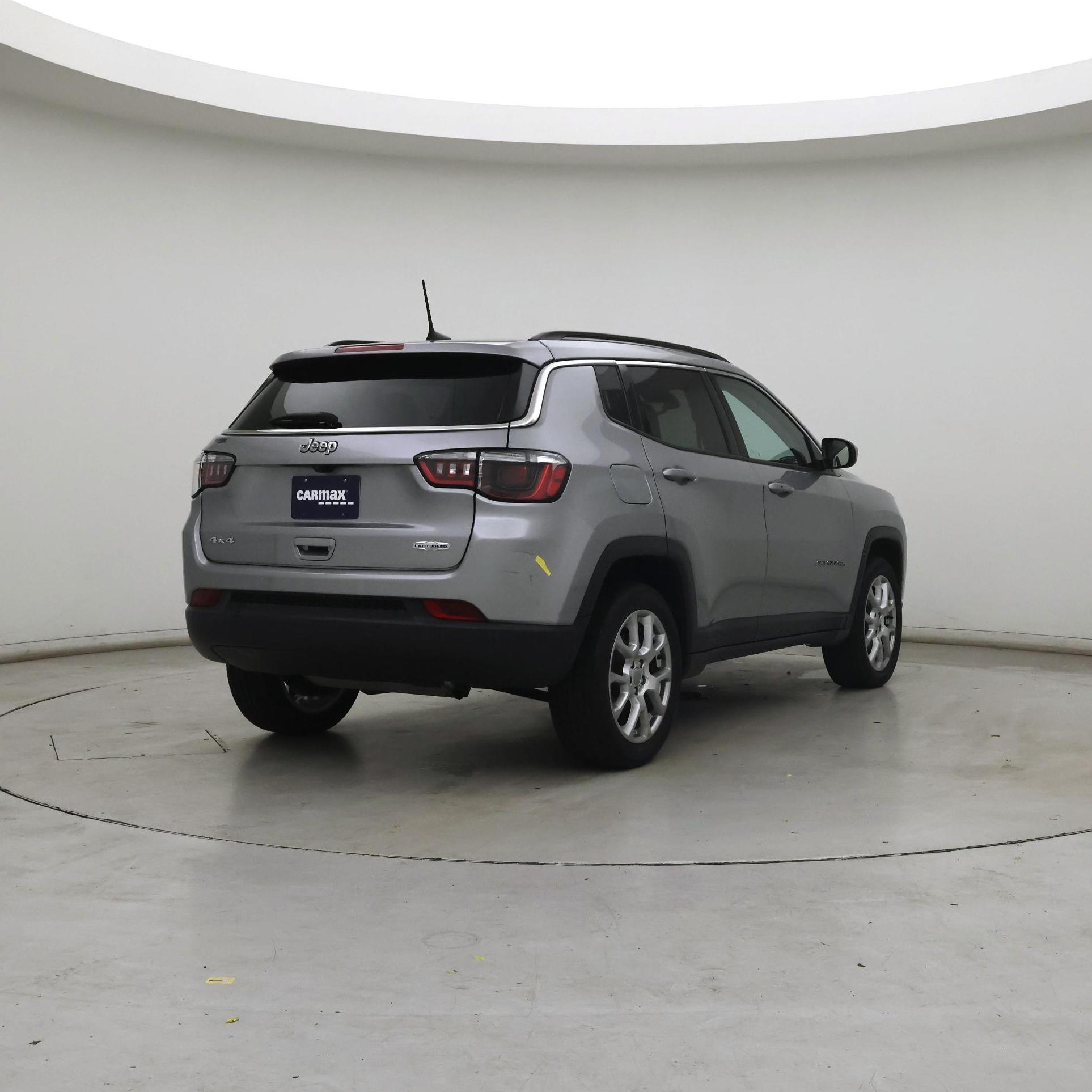 Thumbnail: 2022 Jeep Compass - 8