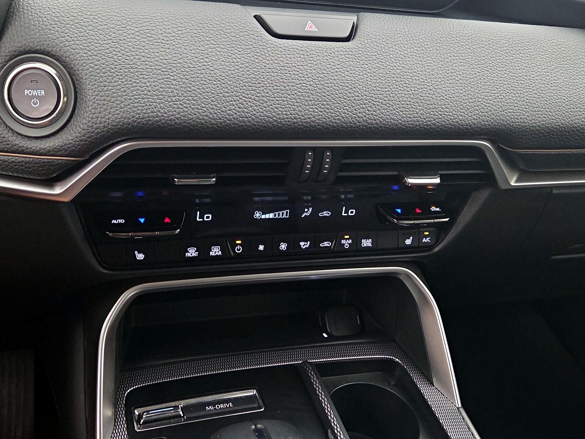 Thumbnail: 2024 Mazda CX-90 - 16