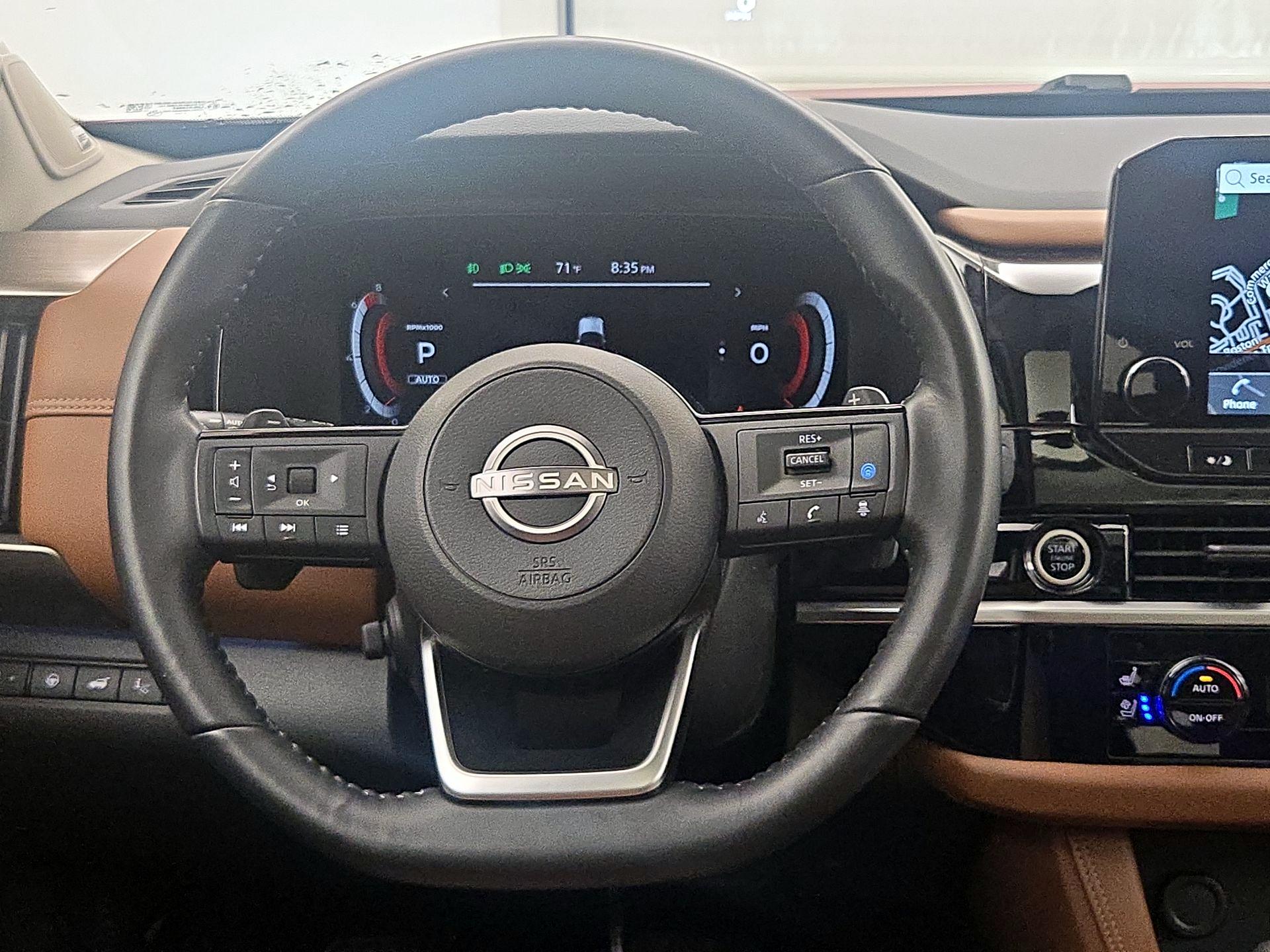 Thumbnail: 2022 Nissan Pathfinder - 10
