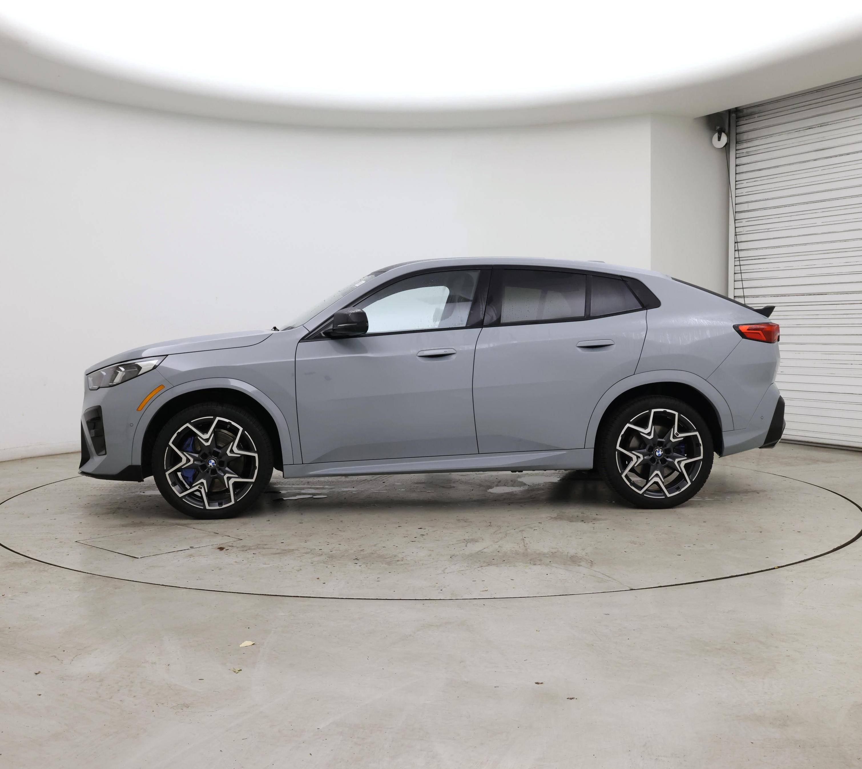 Thumbnail: 2025 BMW X2 - 3