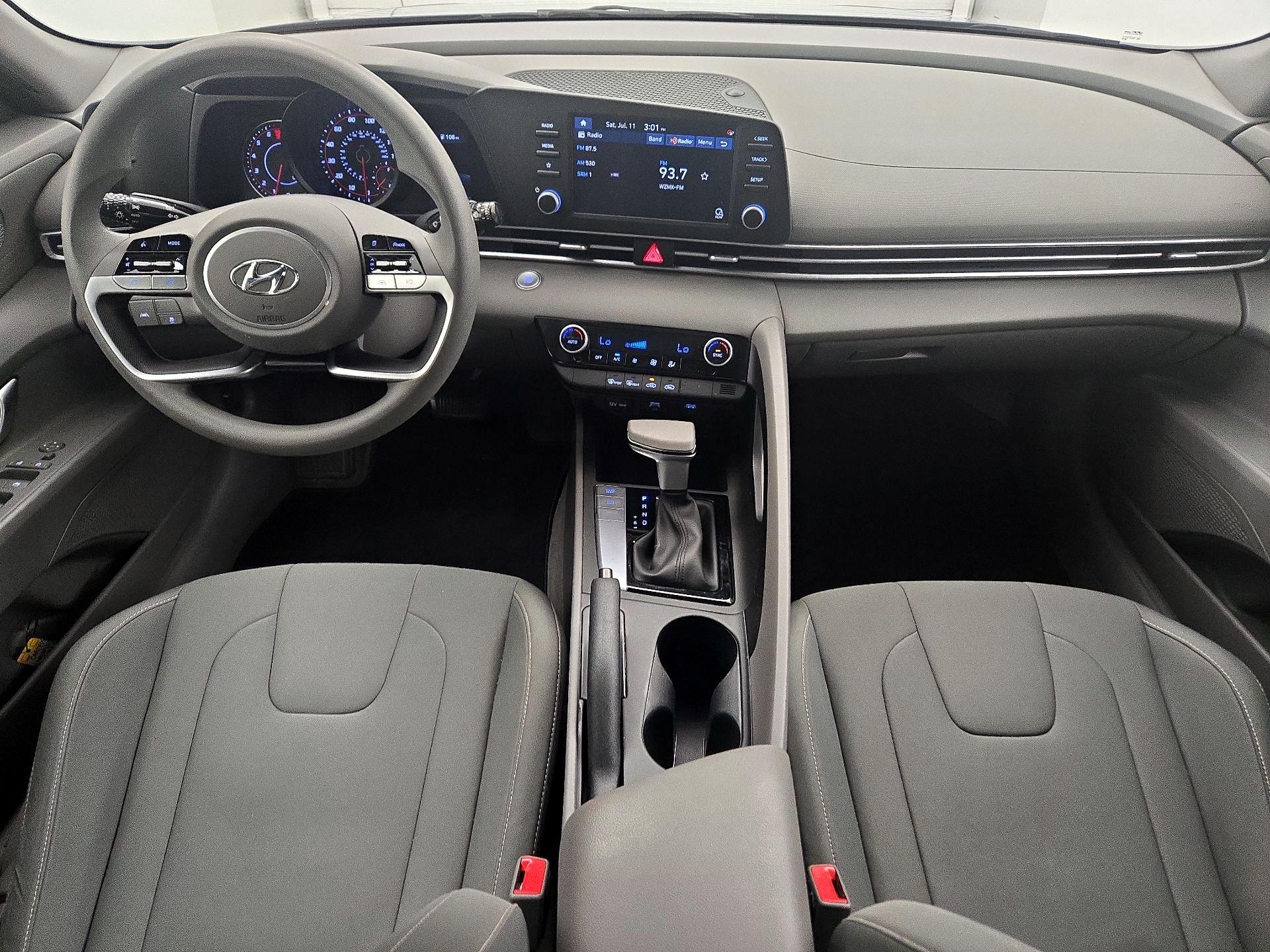Thumbnail: 2023 Hyundai Elantra - 9