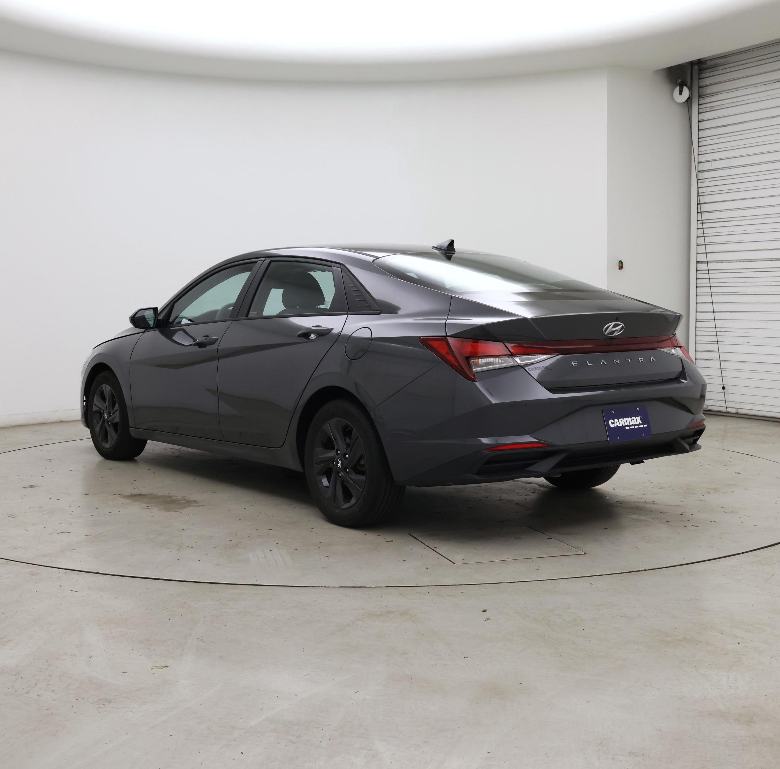 Thumbnail: 2023 Hyundai Elantra - 2