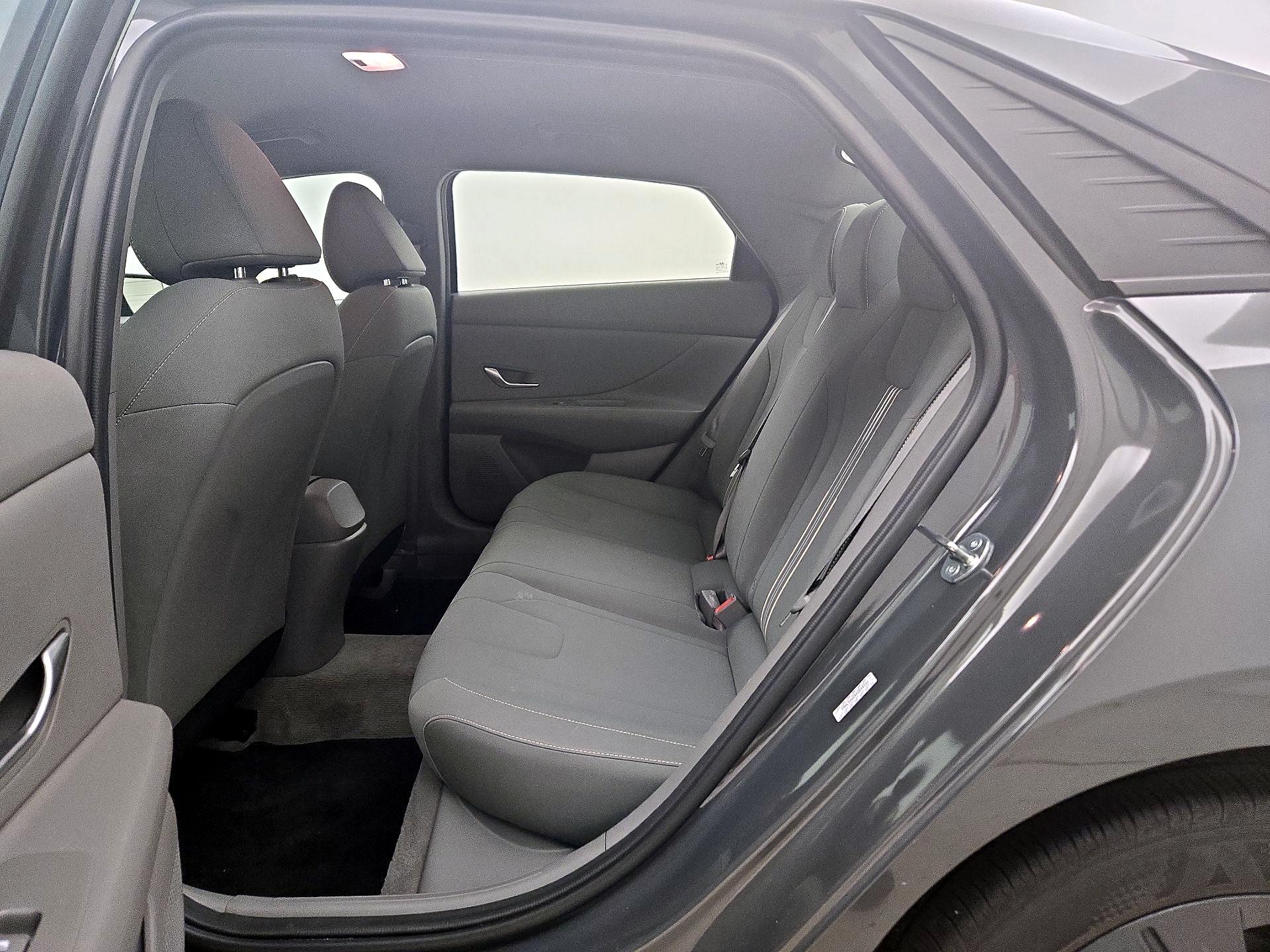 Thumbnail: 2023 Hyundai Elantra - 19