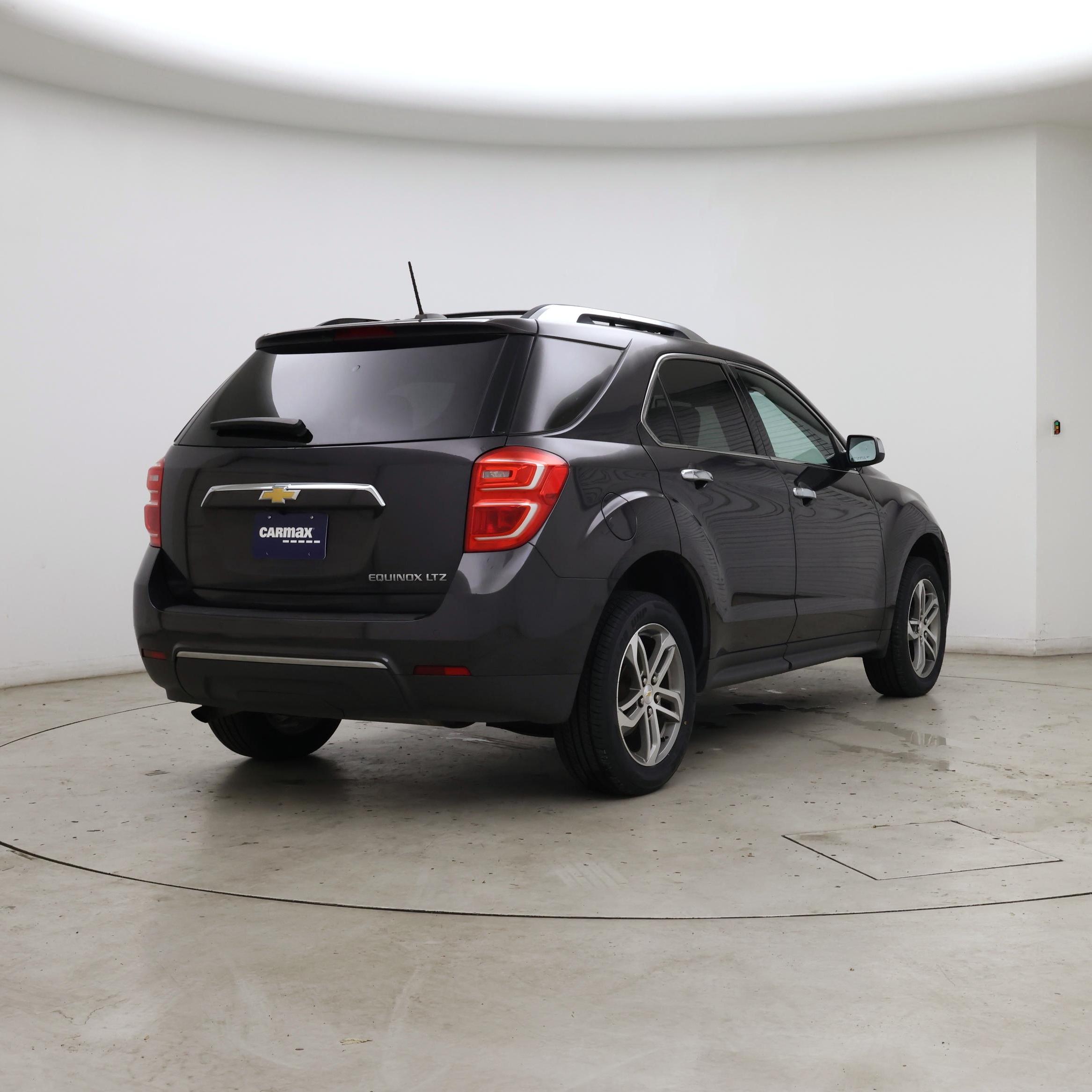 Thumbnail: 2016 Chevrolet Equinox - 8