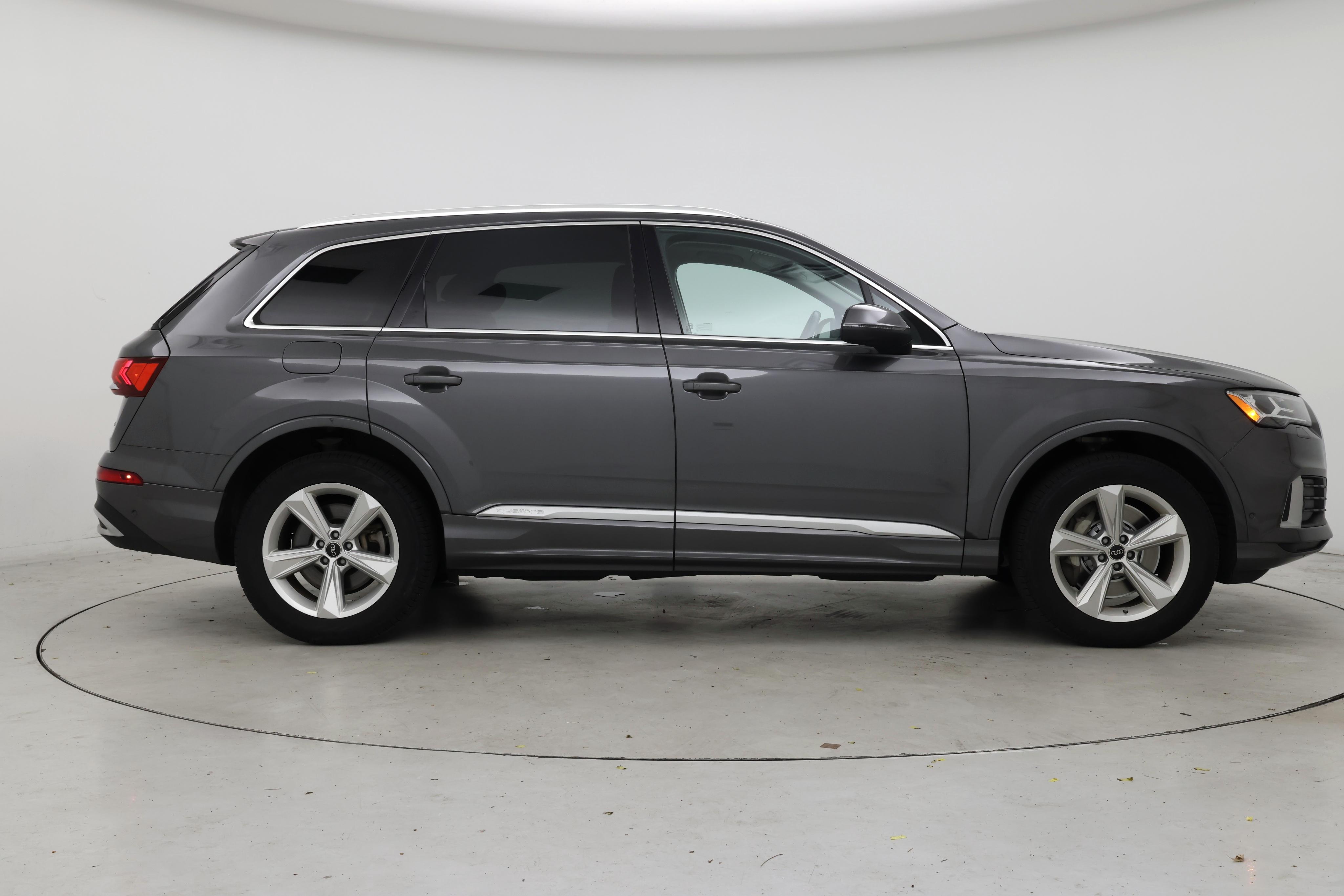 Thumbnail: 2024 Audi Q7 - 7