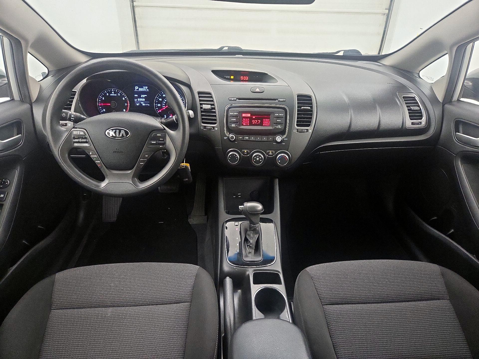 Thumbnail: 2018 Kia Forte - 9