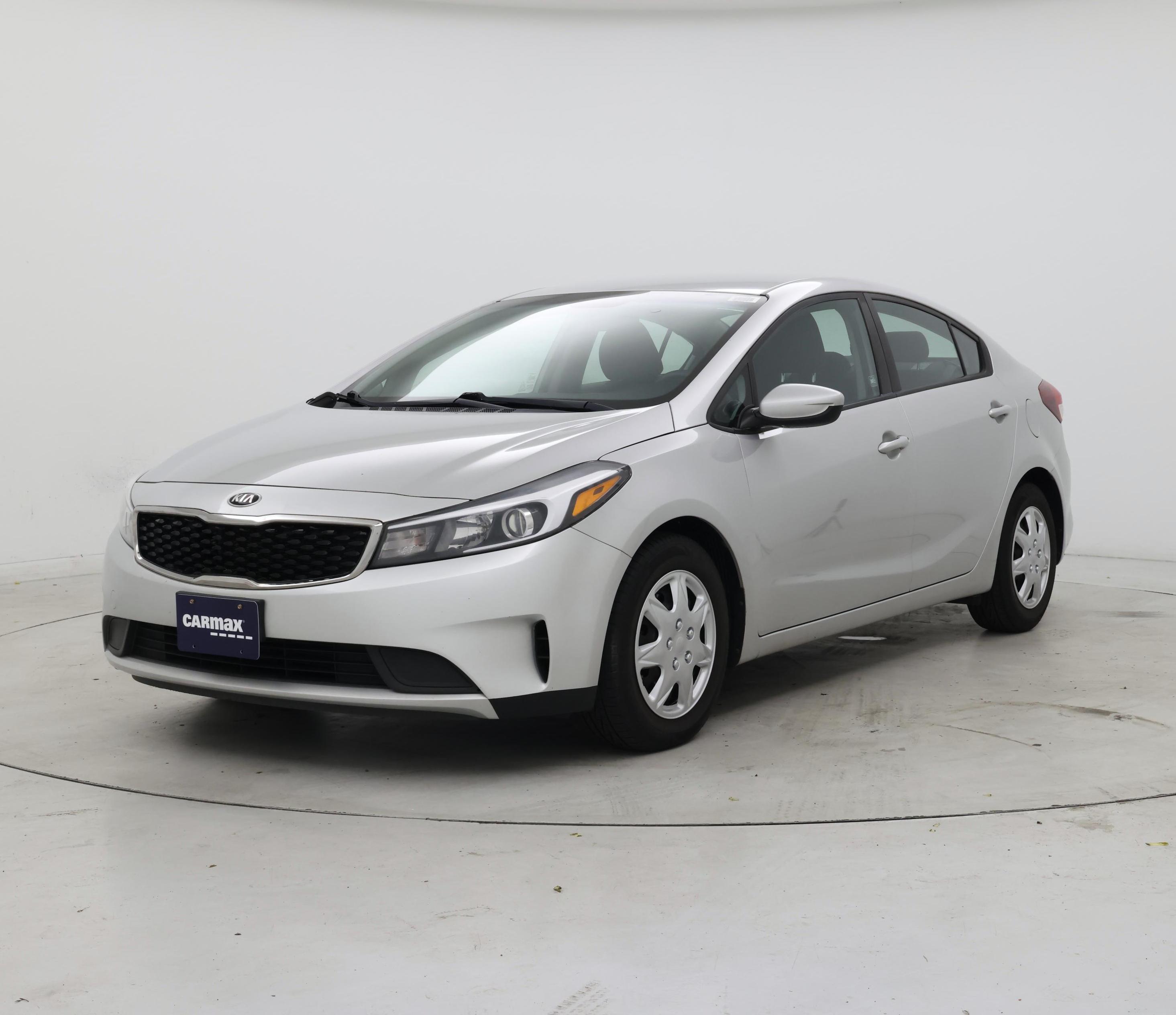 Thumbnail: 2018 Kia Forte - 4