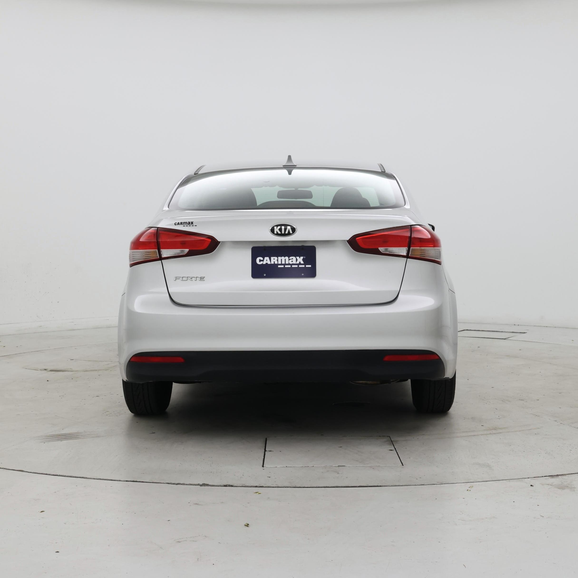 Thumbnail: 2018 Kia Forte - 6