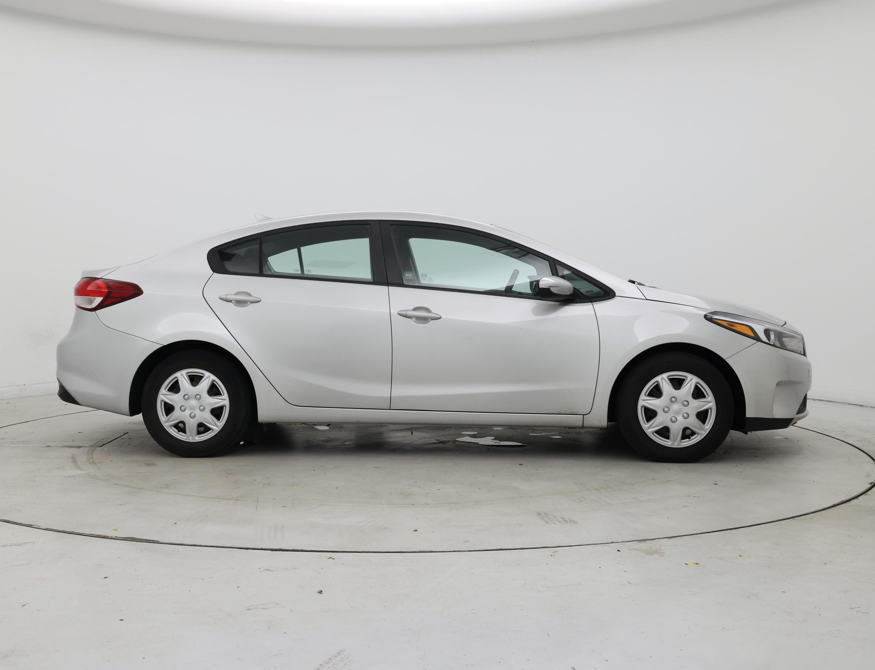 Thumbnail: 2018 Kia Forte - 7