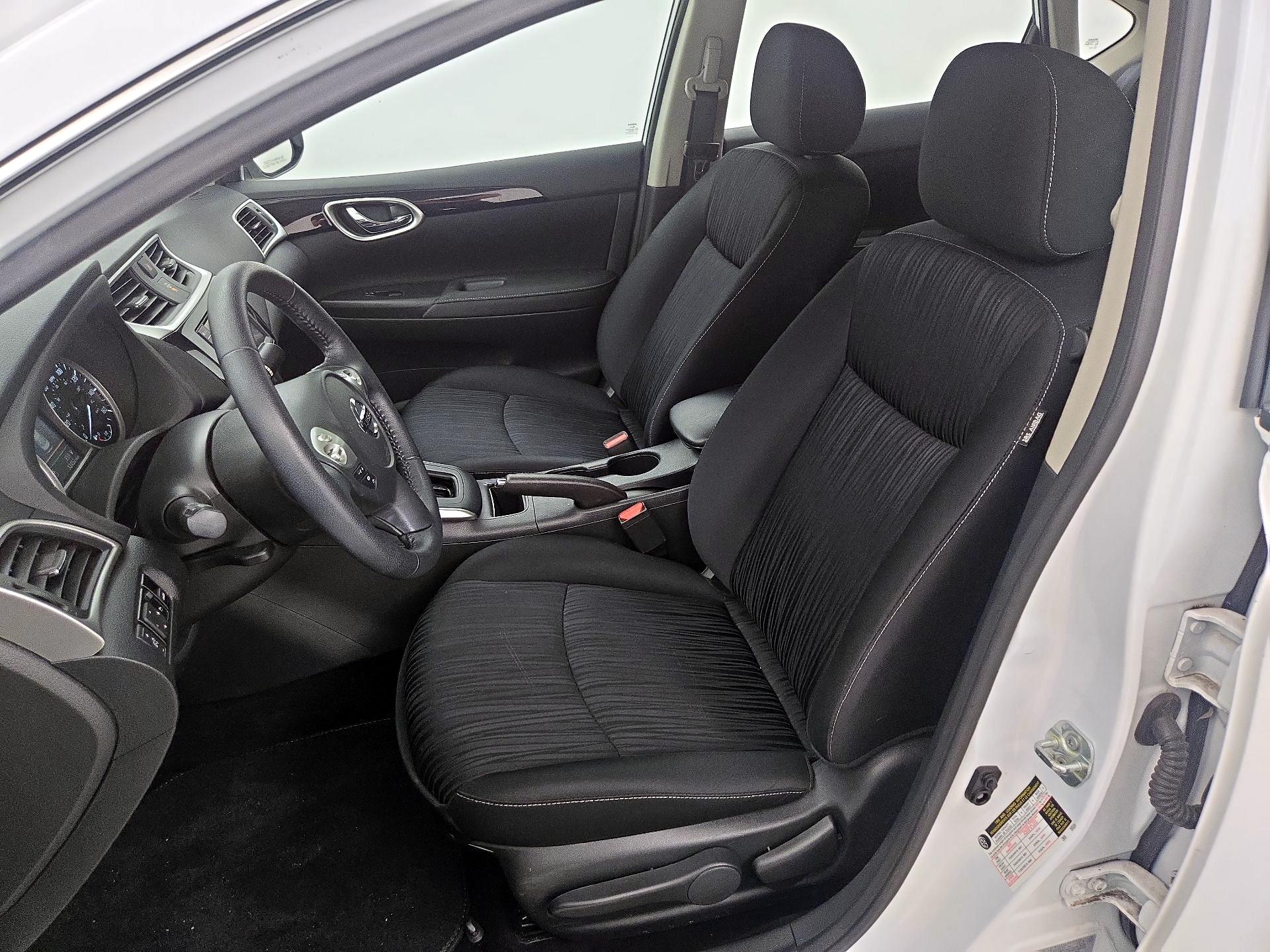 Thumbnail: 2019 Nissan Sentra - 11