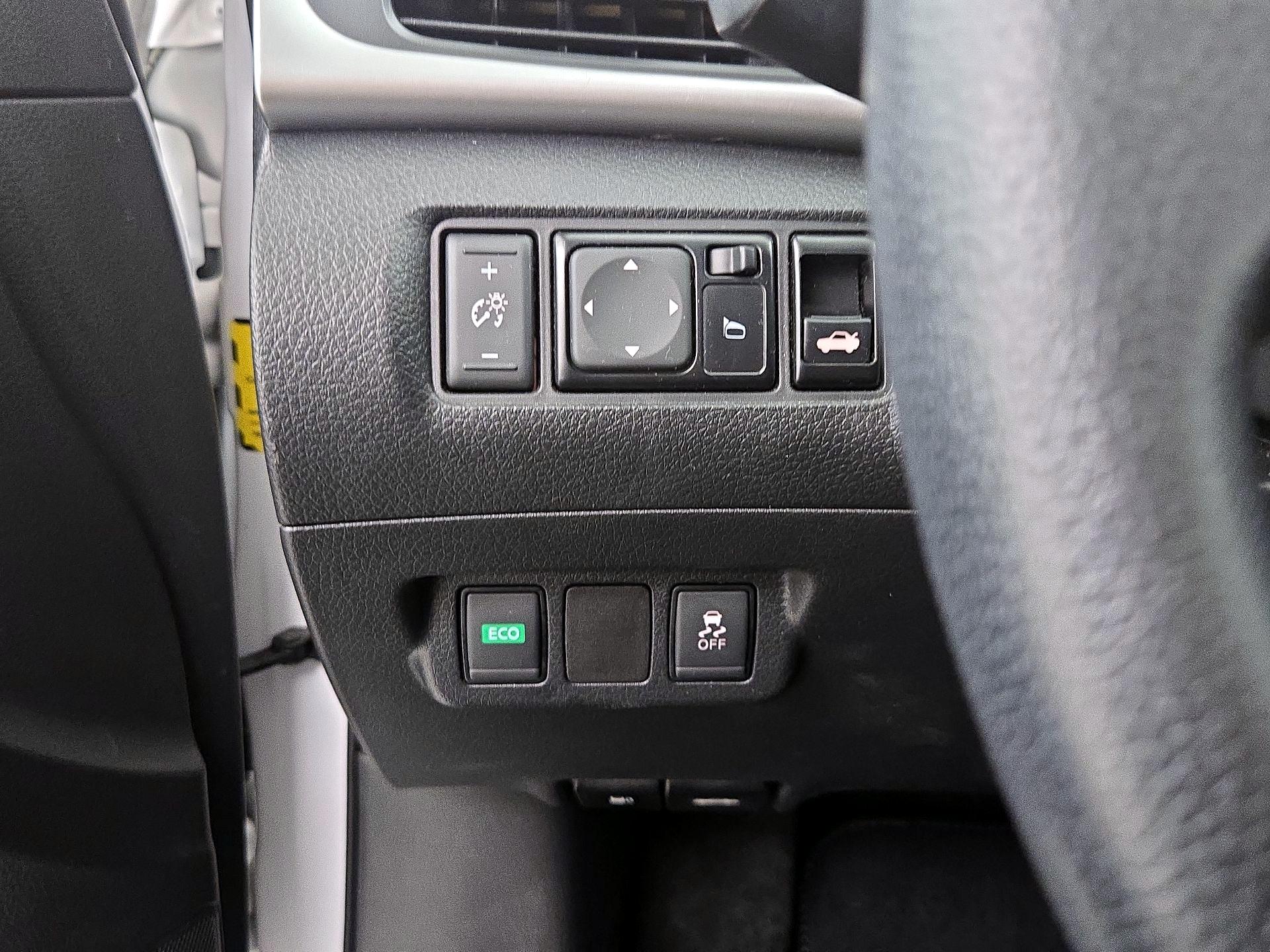 Thumbnail: 2019 Nissan Sentra - 13