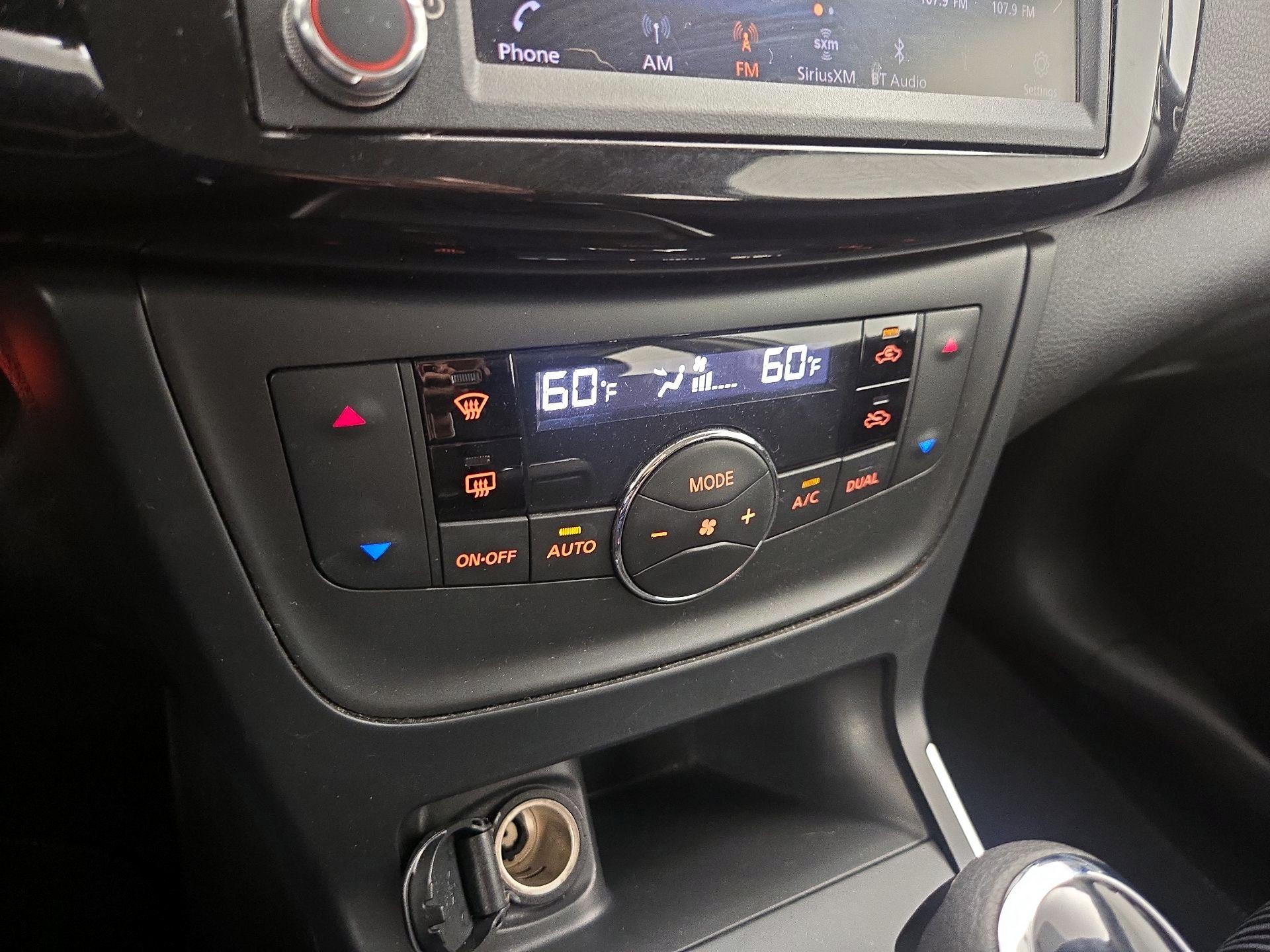 Thumbnail: 2019 Nissan Sentra - 16