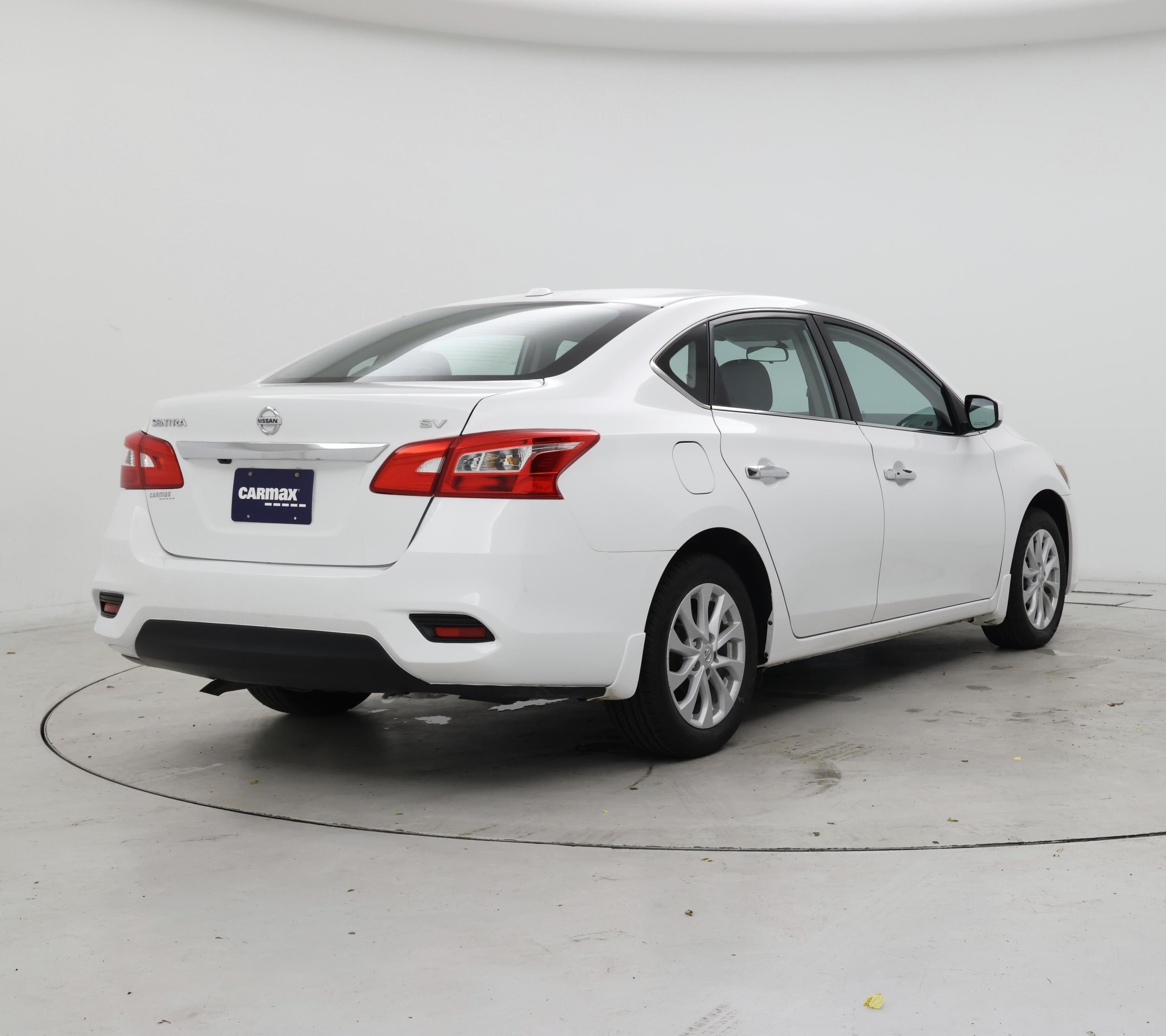 Thumbnail: 2019 Nissan Sentra - 8