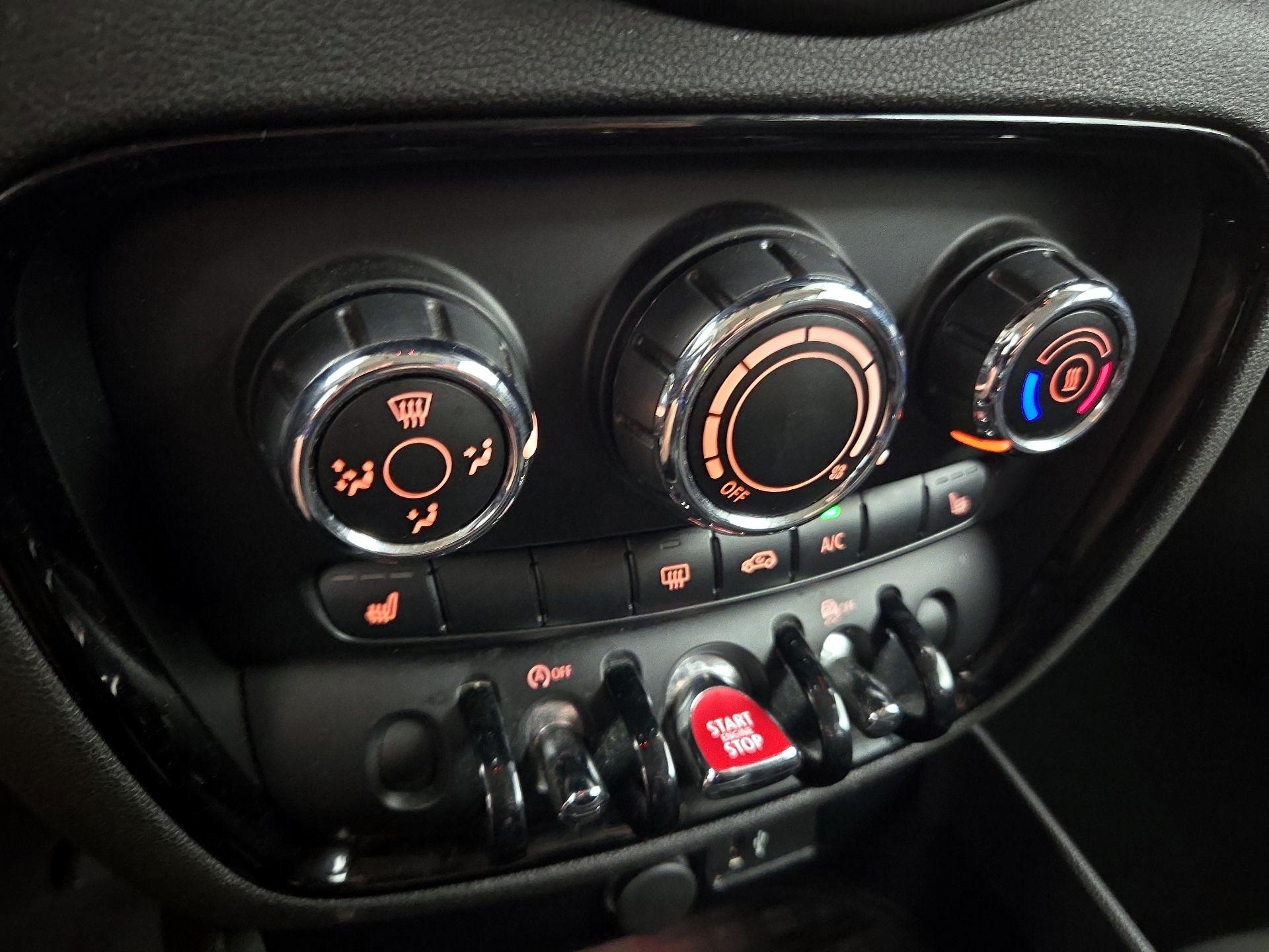 Thumbnail: 2019 MINI Cooper Clubman - 15