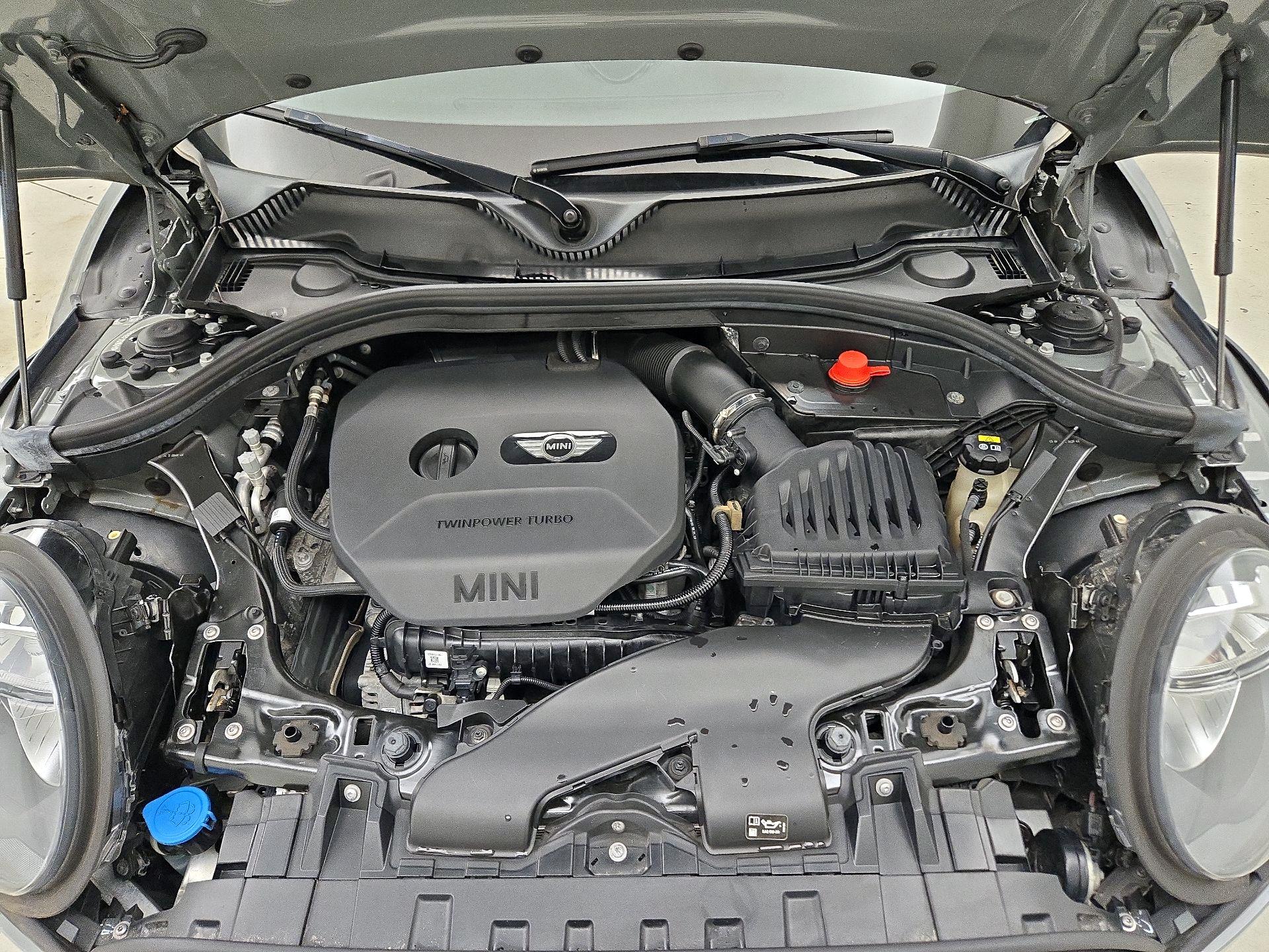 Thumbnail: 2019 MINI Cooper Clubman - 18