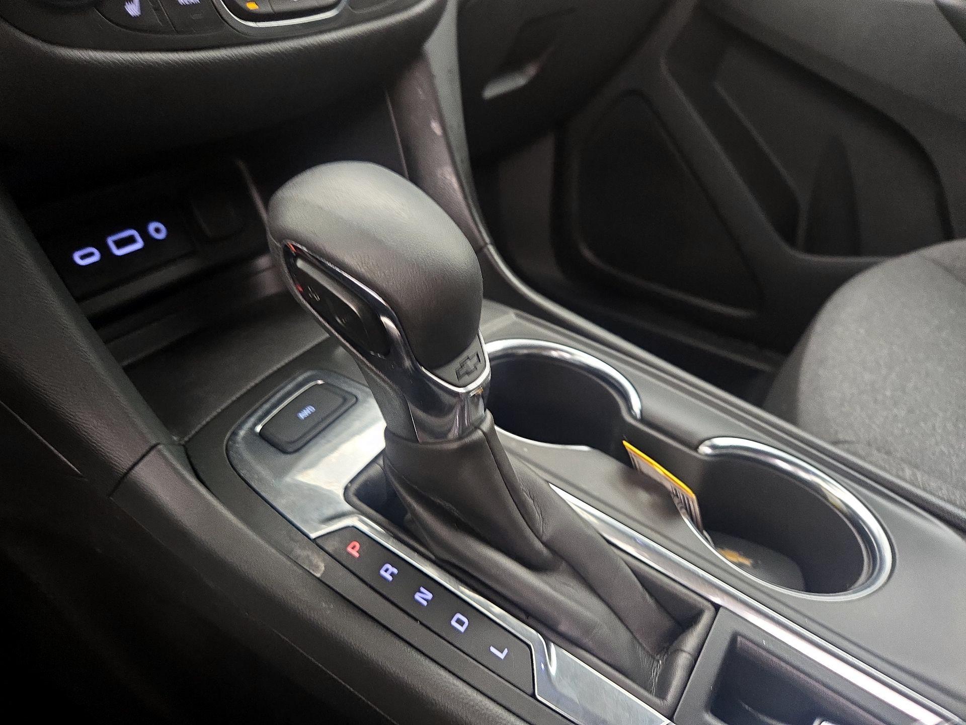 Thumbnail: 2023 Chevrolet Equinox - 17