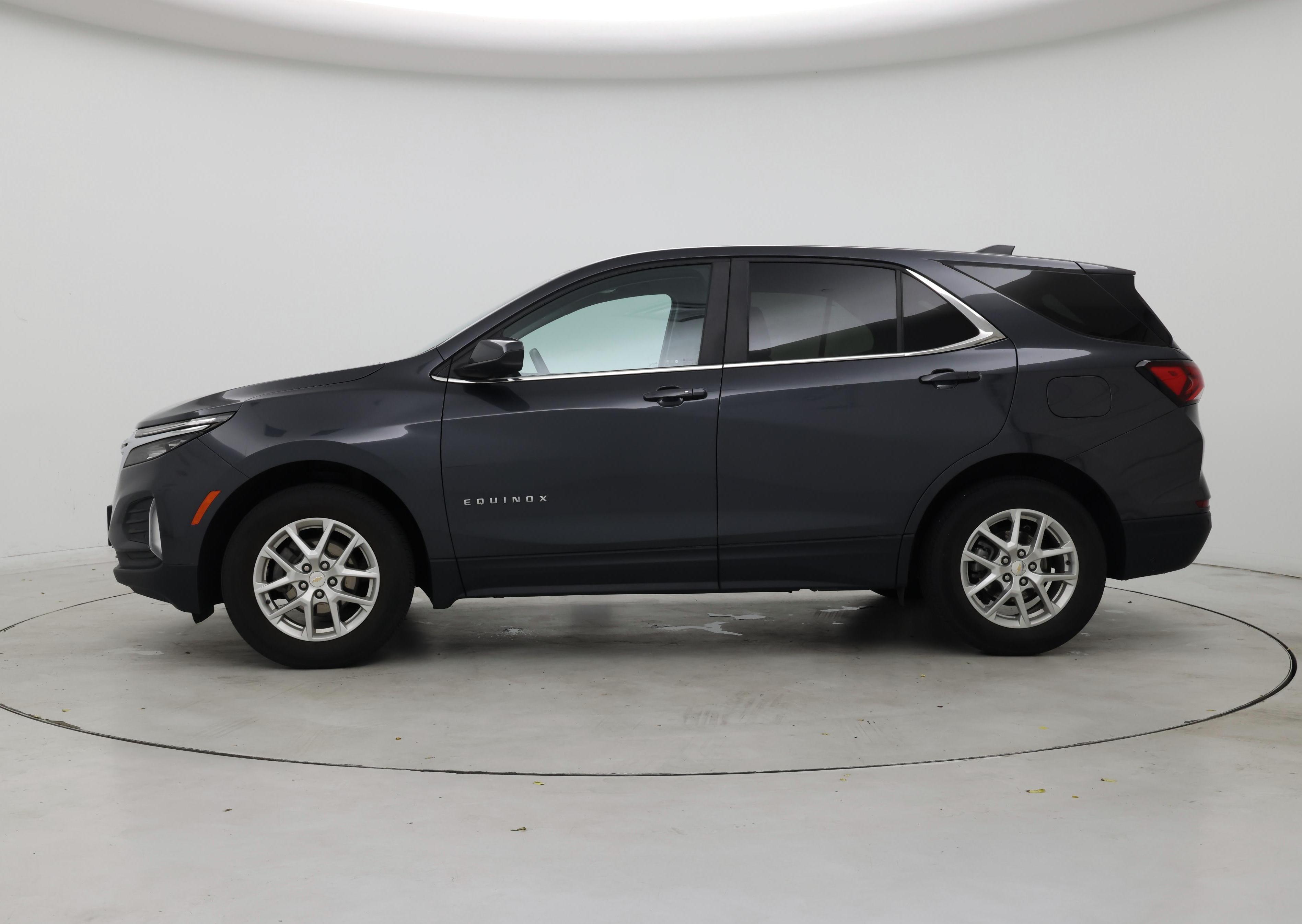 Thumbnail: 2023 Chevrolet Equinox - 3