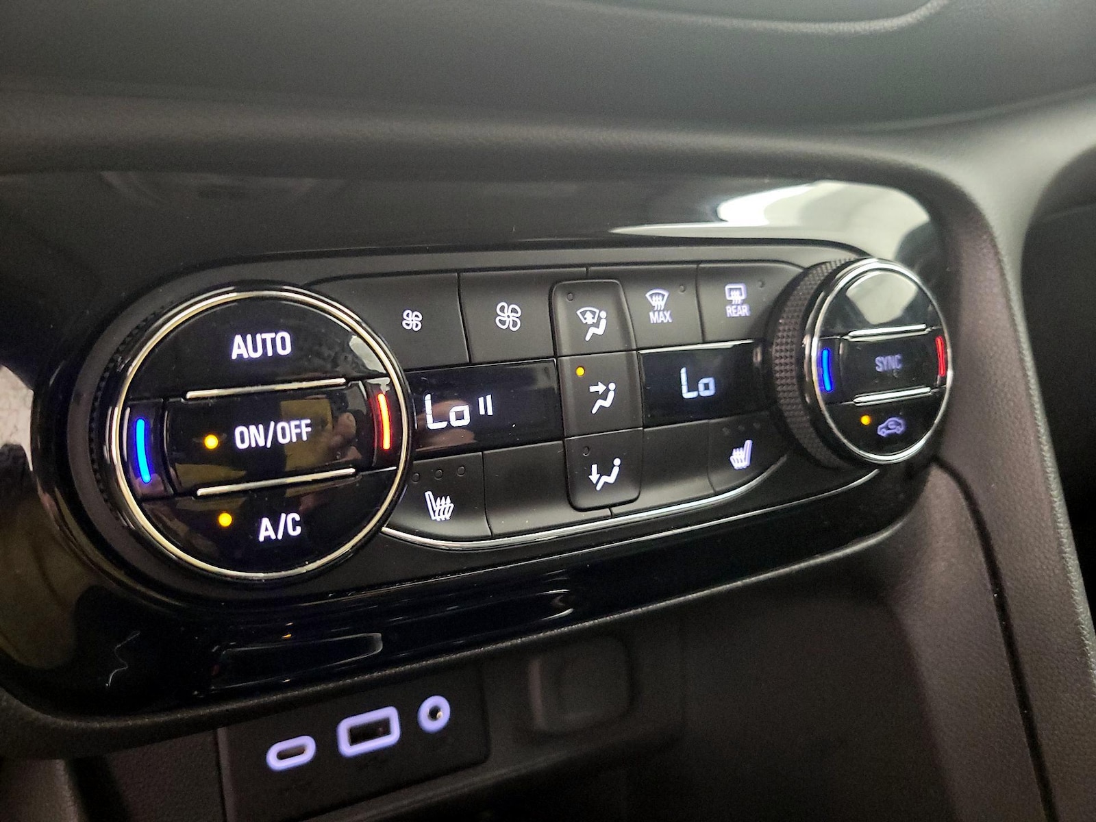 2023 Buick Encore GX Select - Photo 18