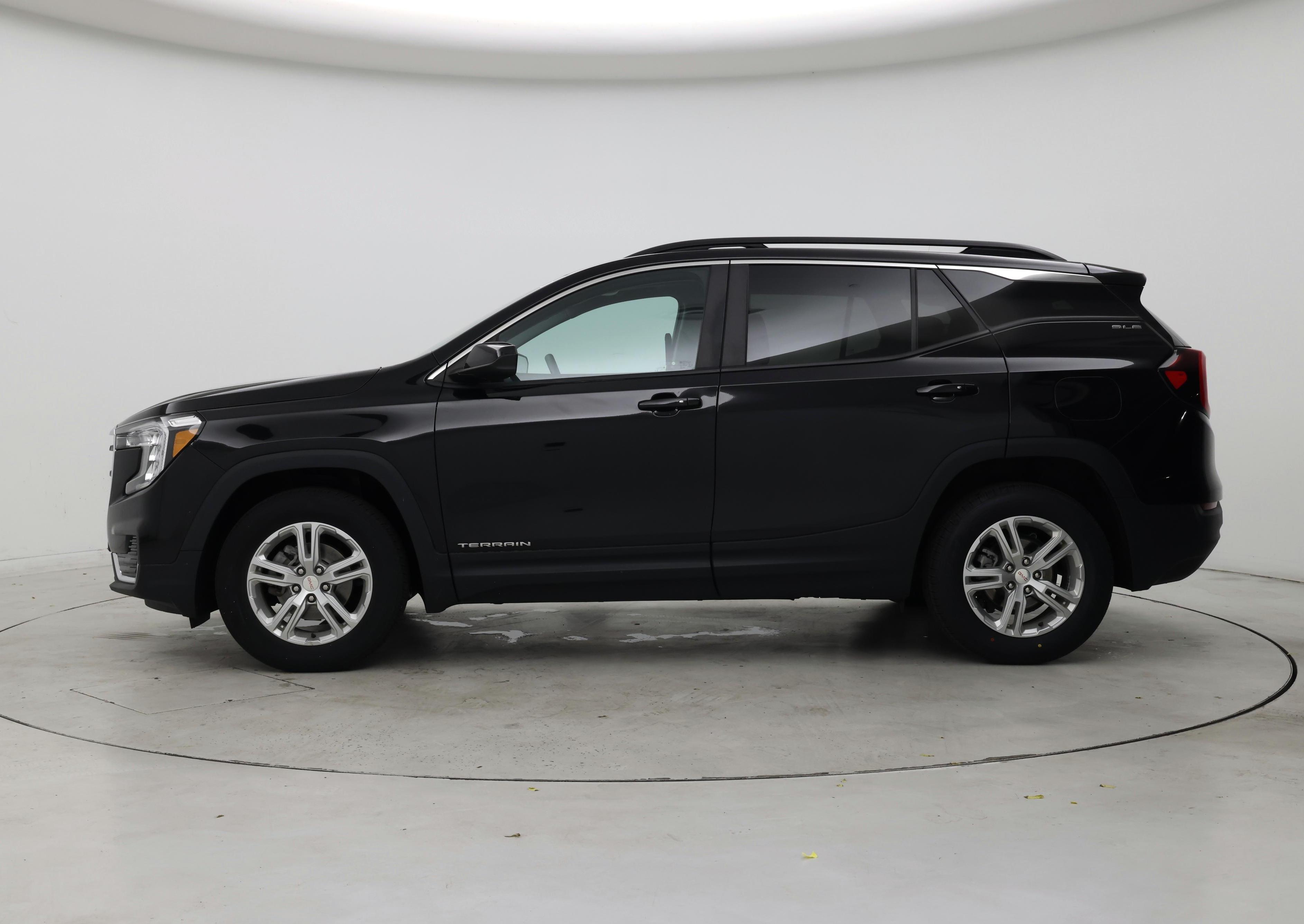 Thumbnail: 2023 GMC Terrain - 3