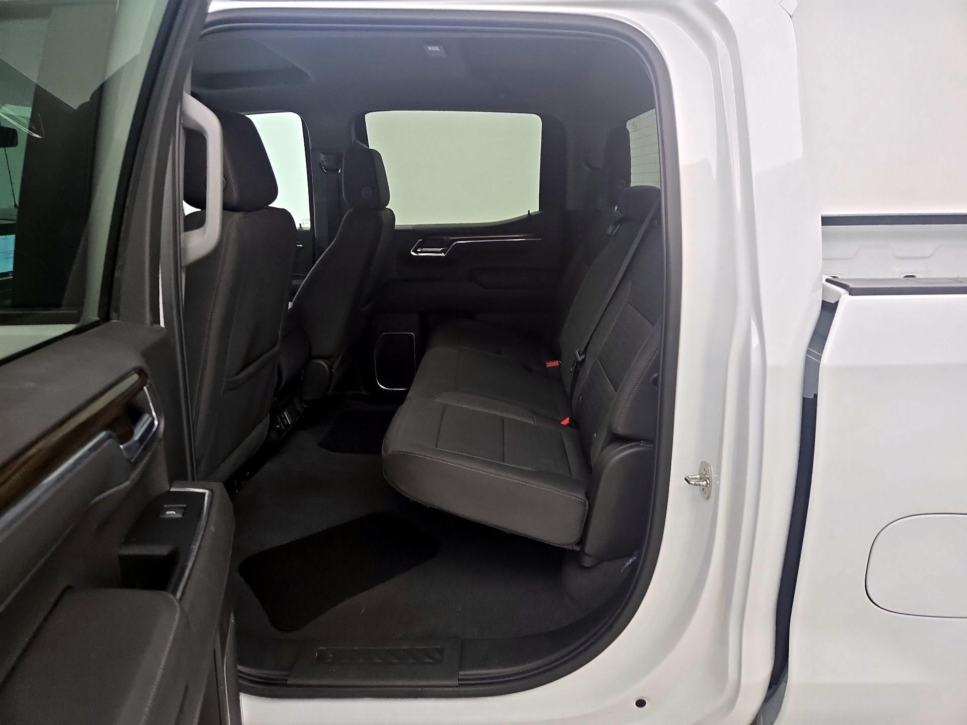 Thumbnail: 2023 Chevrolet Silverado 1500 - 20