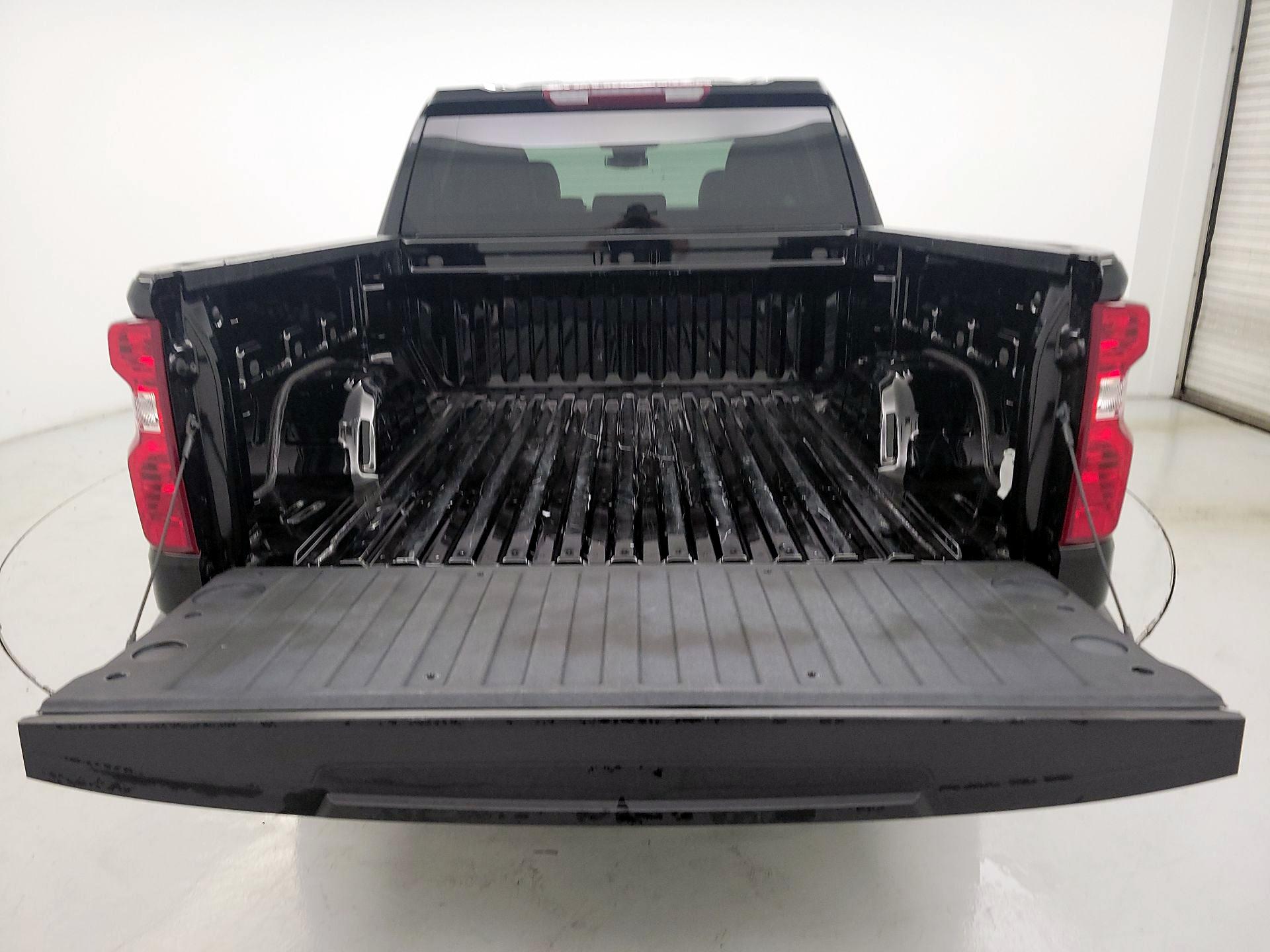 Thumbnail: 2023 Chevrolet Silverado 1500 - 20
