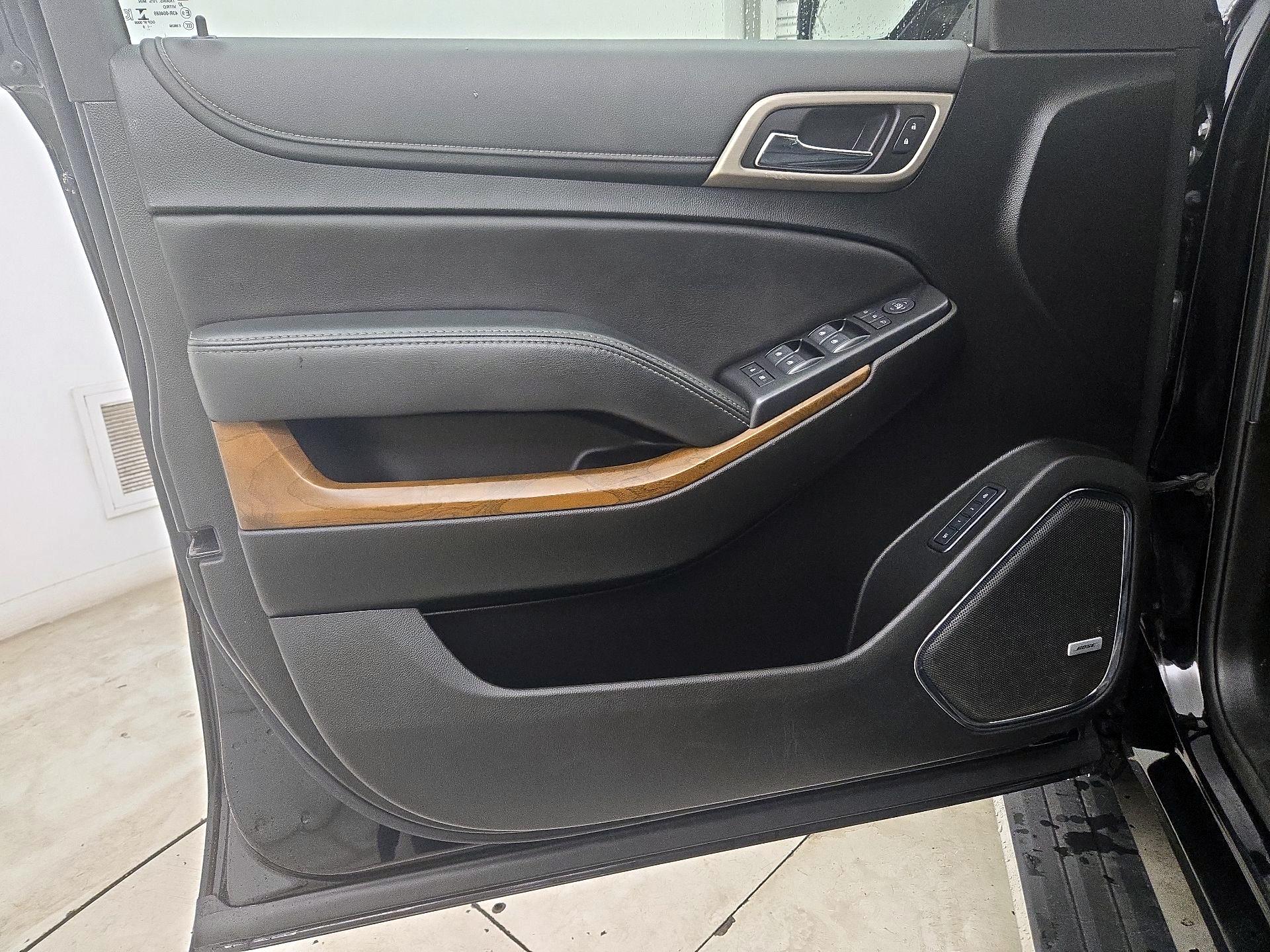 Thumbnail: 2019 GMC Yukon XL - 12