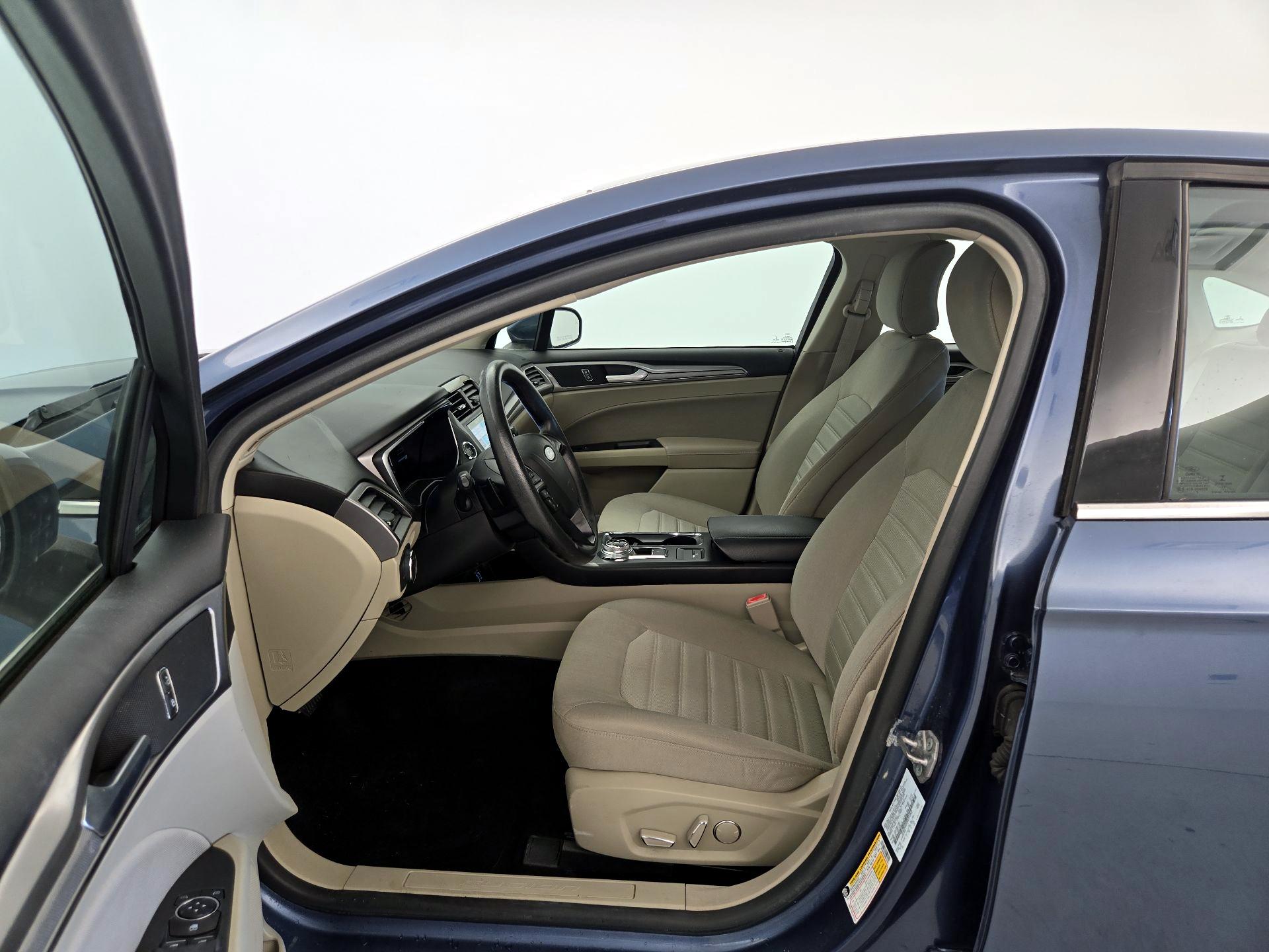 Thumbnail: 2019 Ford Fusion - 11