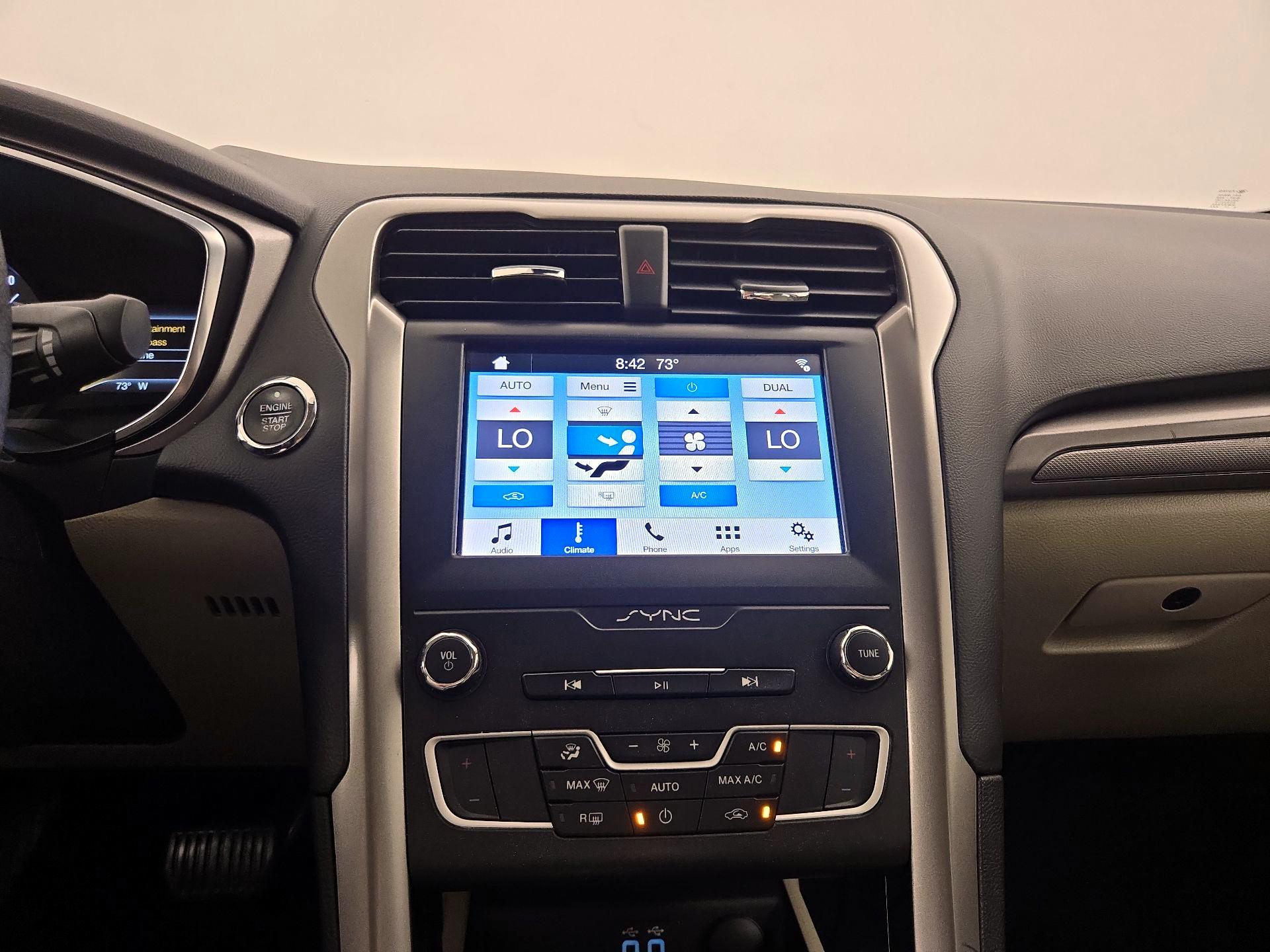 Thumbnail: 2019 Ford Fusion - 16