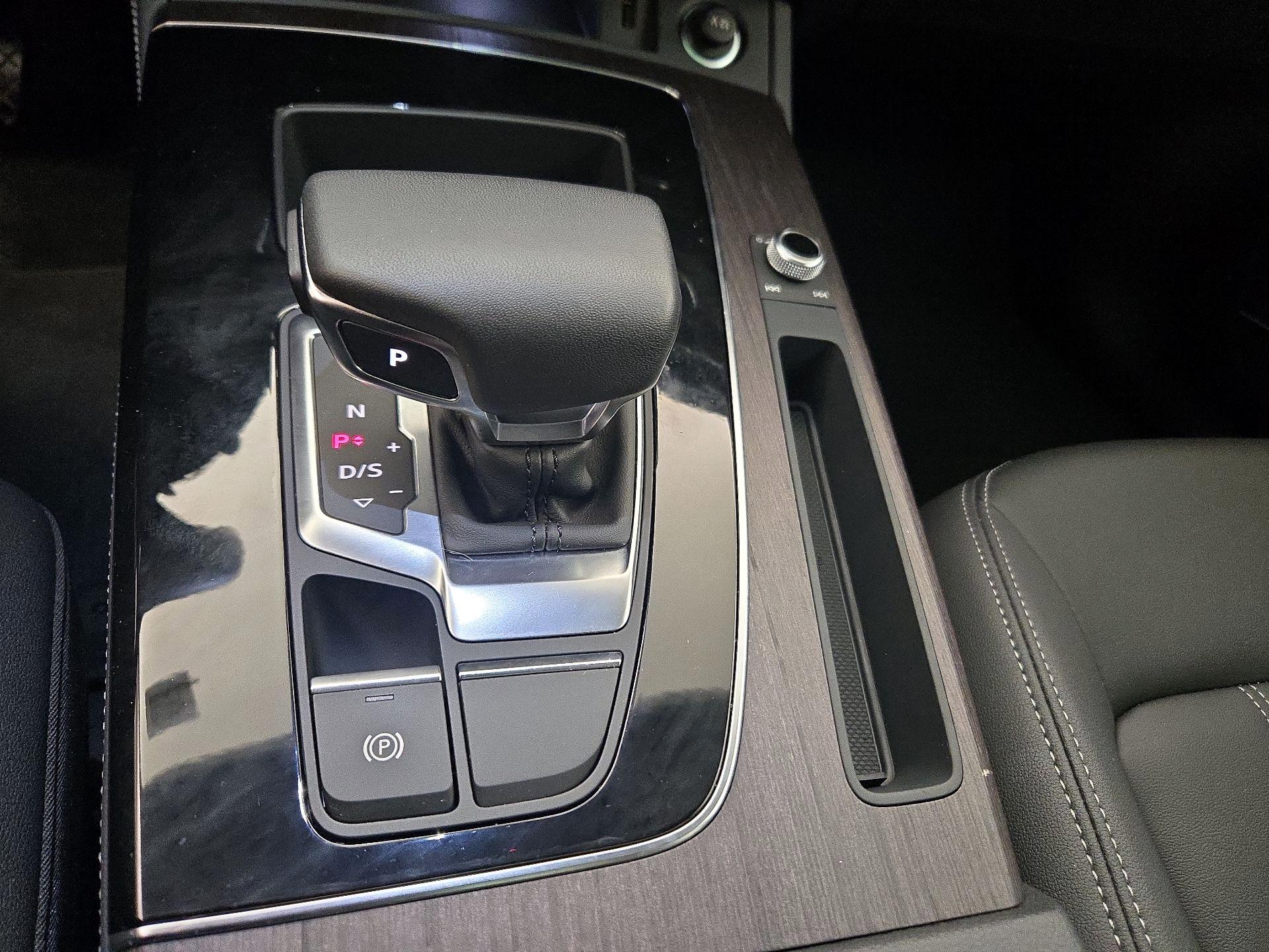 Thumbnail: 2024 Audi Q5 - 17