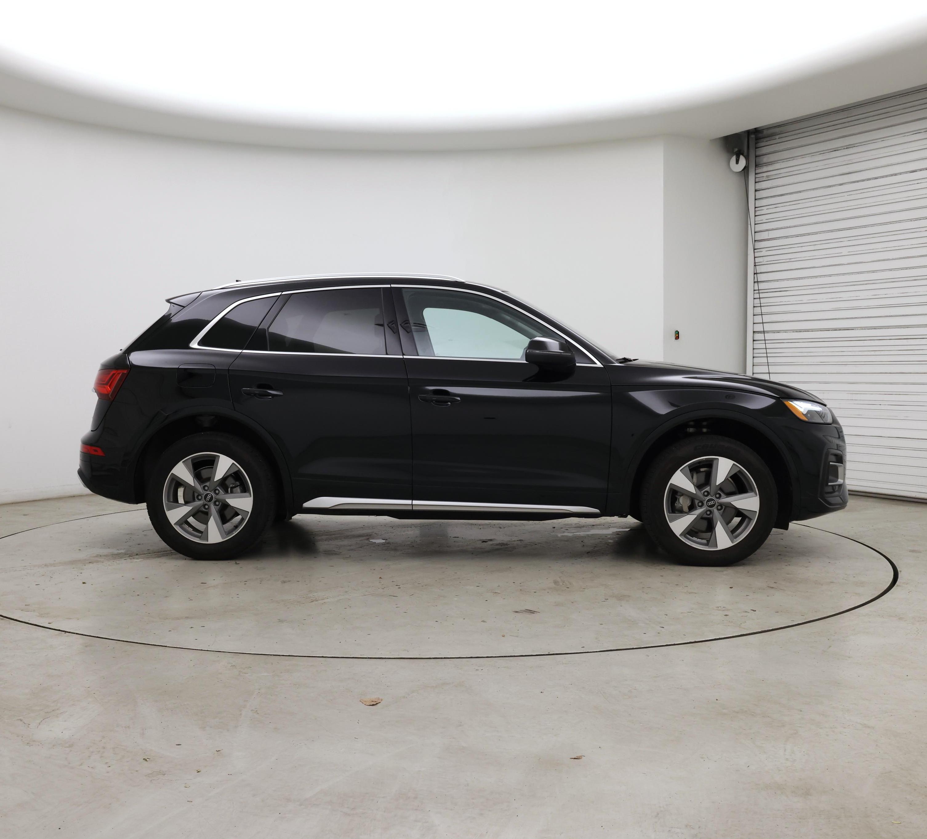 Thumbnail: 2024 Audi Q5 - 7