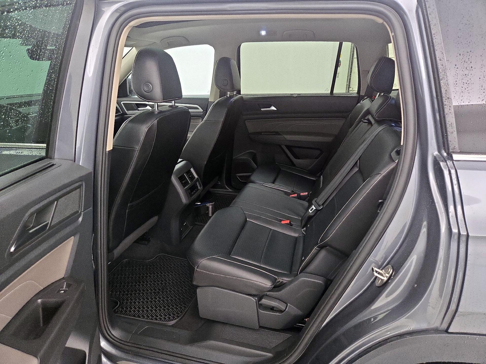 Thumbnail: 2022 Volkswagen Atlas - 20