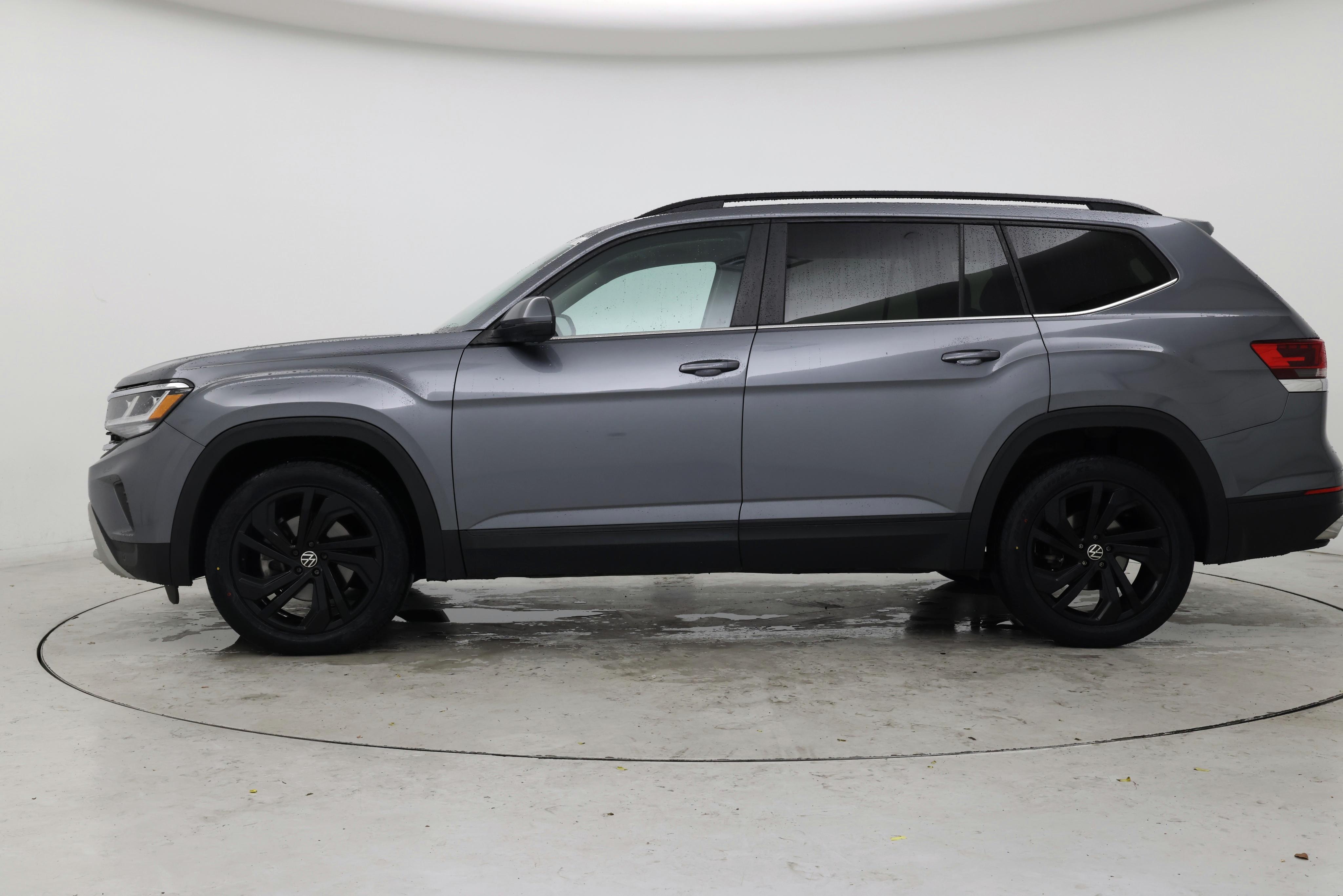 Thumbnail: 2022 Volkswagen Atlas - 3