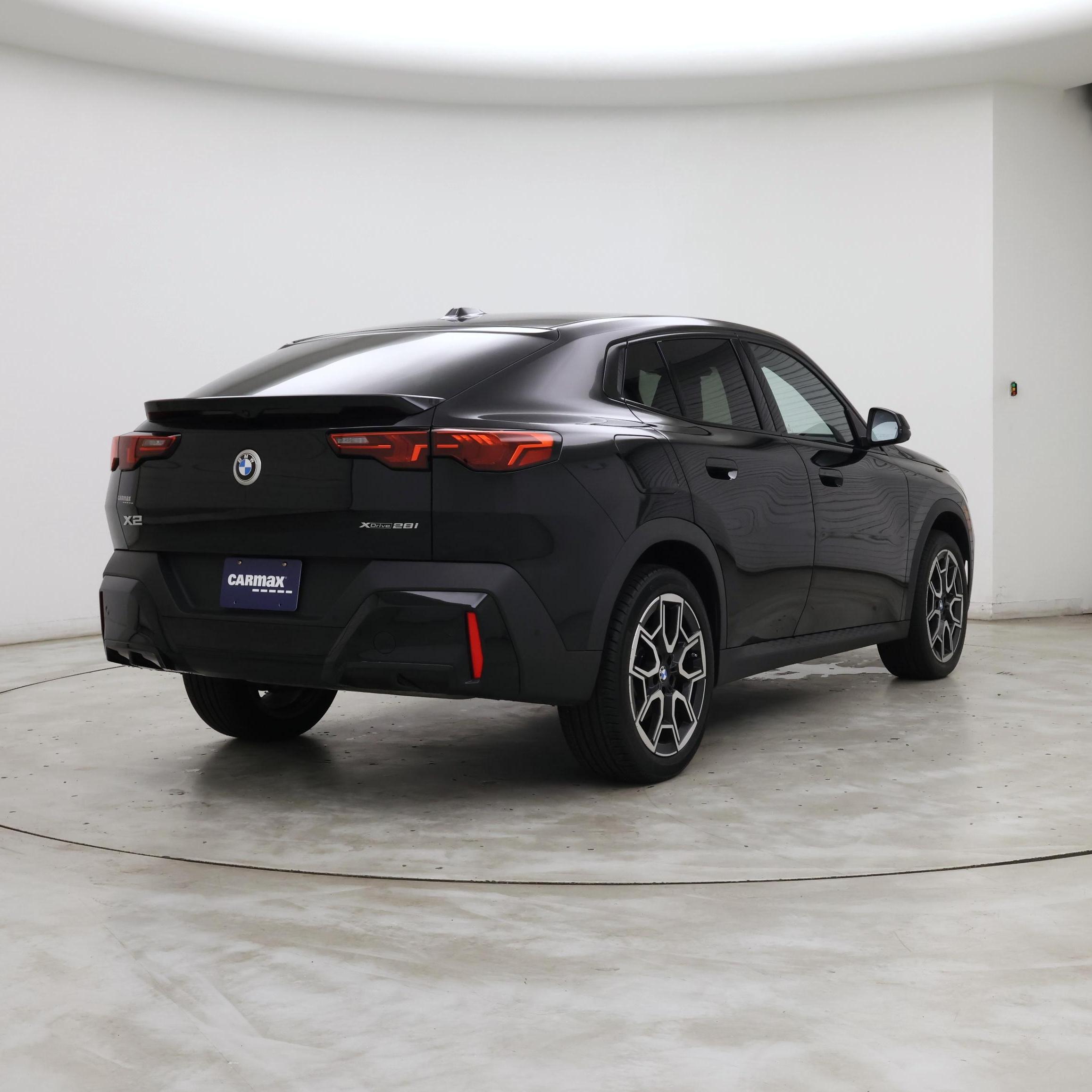 Thumbnail: 2025 BMW X2 - 8
