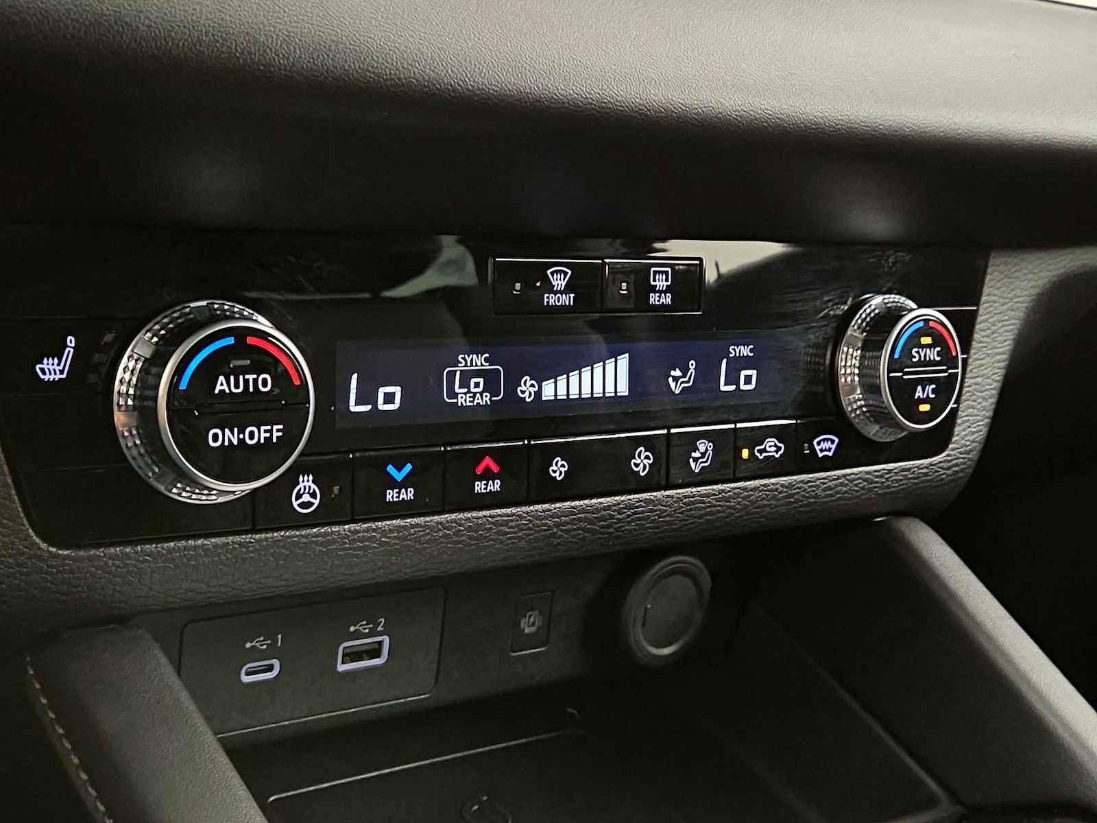 2023 Mitsubishi Outlander SEL - Photo 18