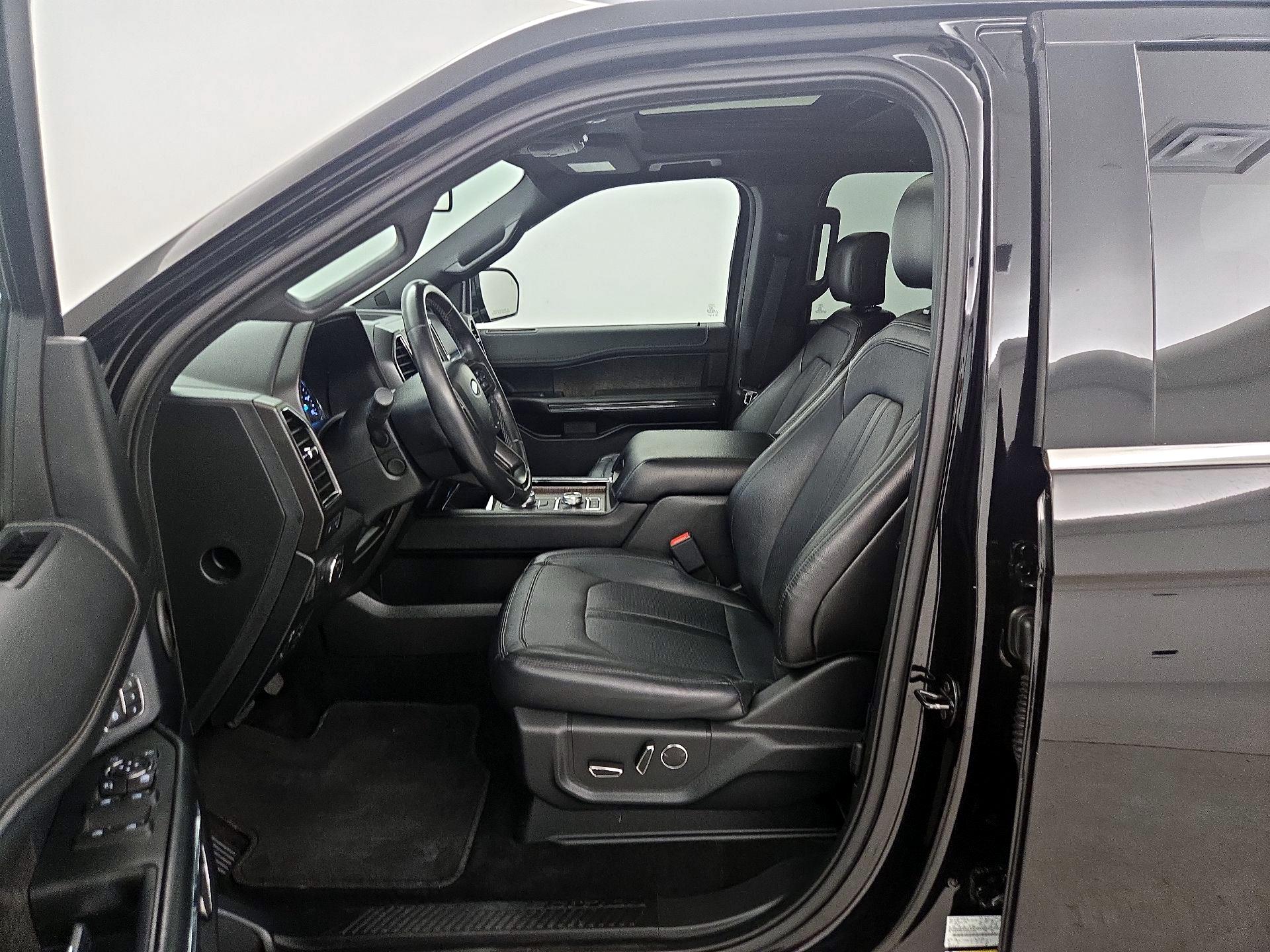 Thumbnail: 2019 Ford Expedition - 11