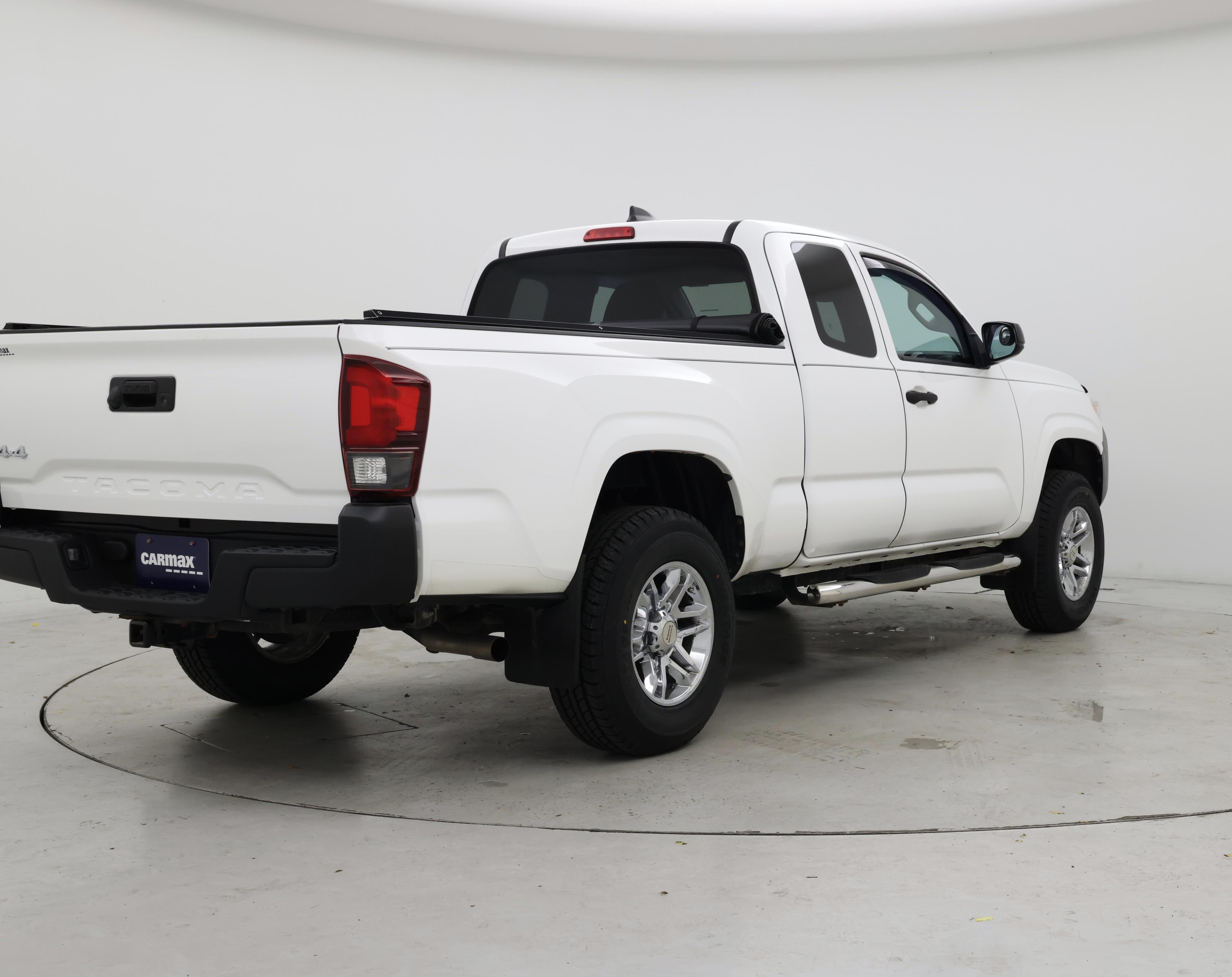 Thumbnail: 2020 Toyota Tacoma - 8