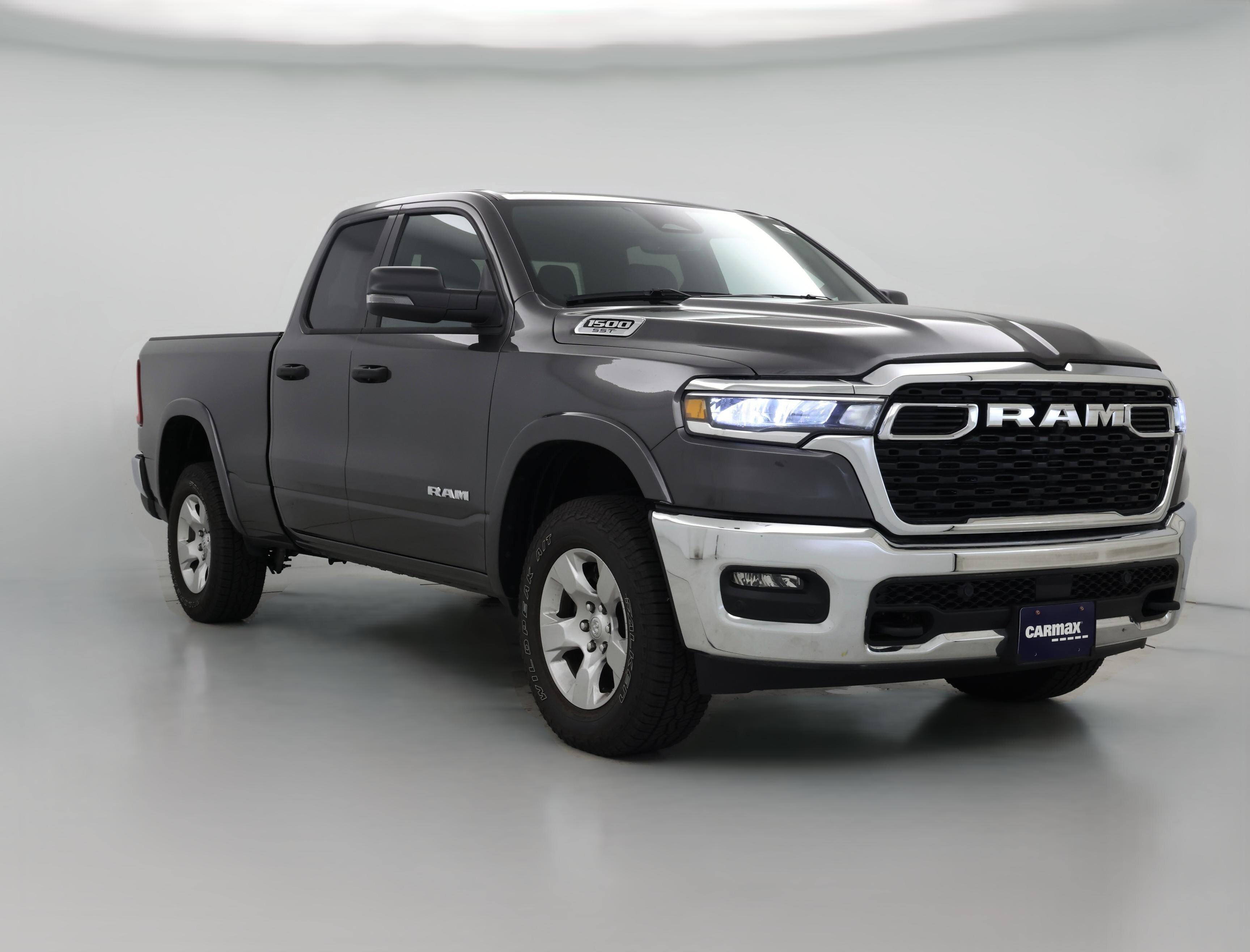 Thumbnail: 2025 RAM 1500 - 1