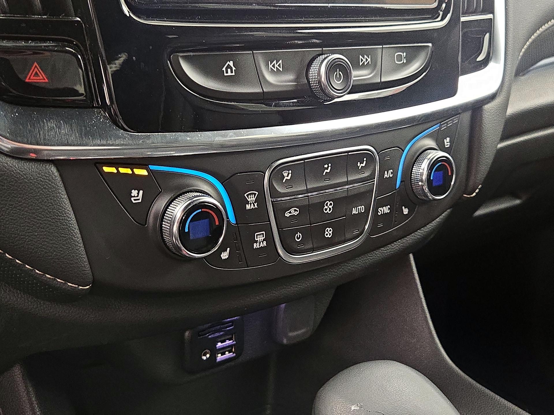 Thumbnail: 2023 Chevrolet Traverse - 17