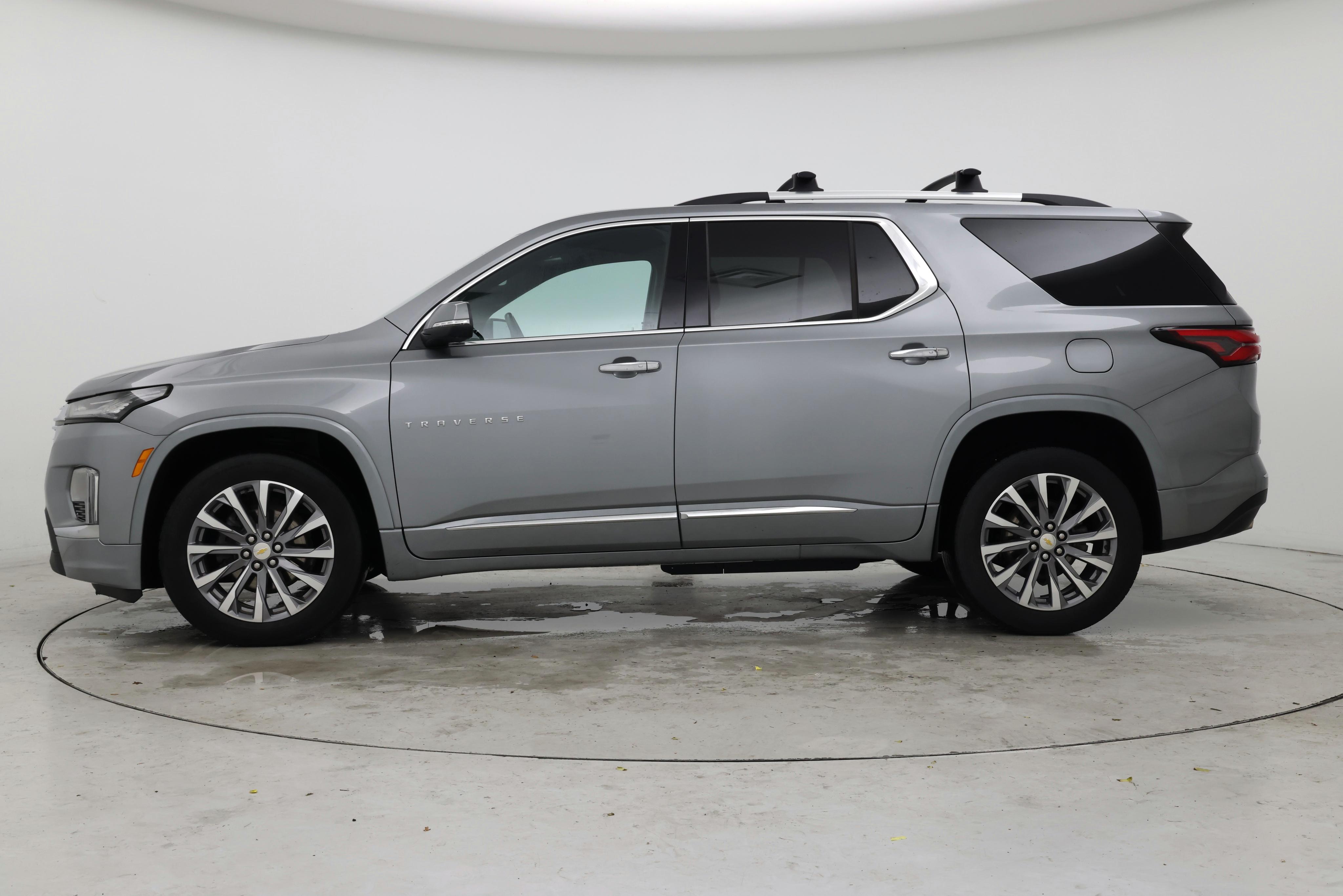 Thumbnail: 2023 Chevrolet Traverse - 3
