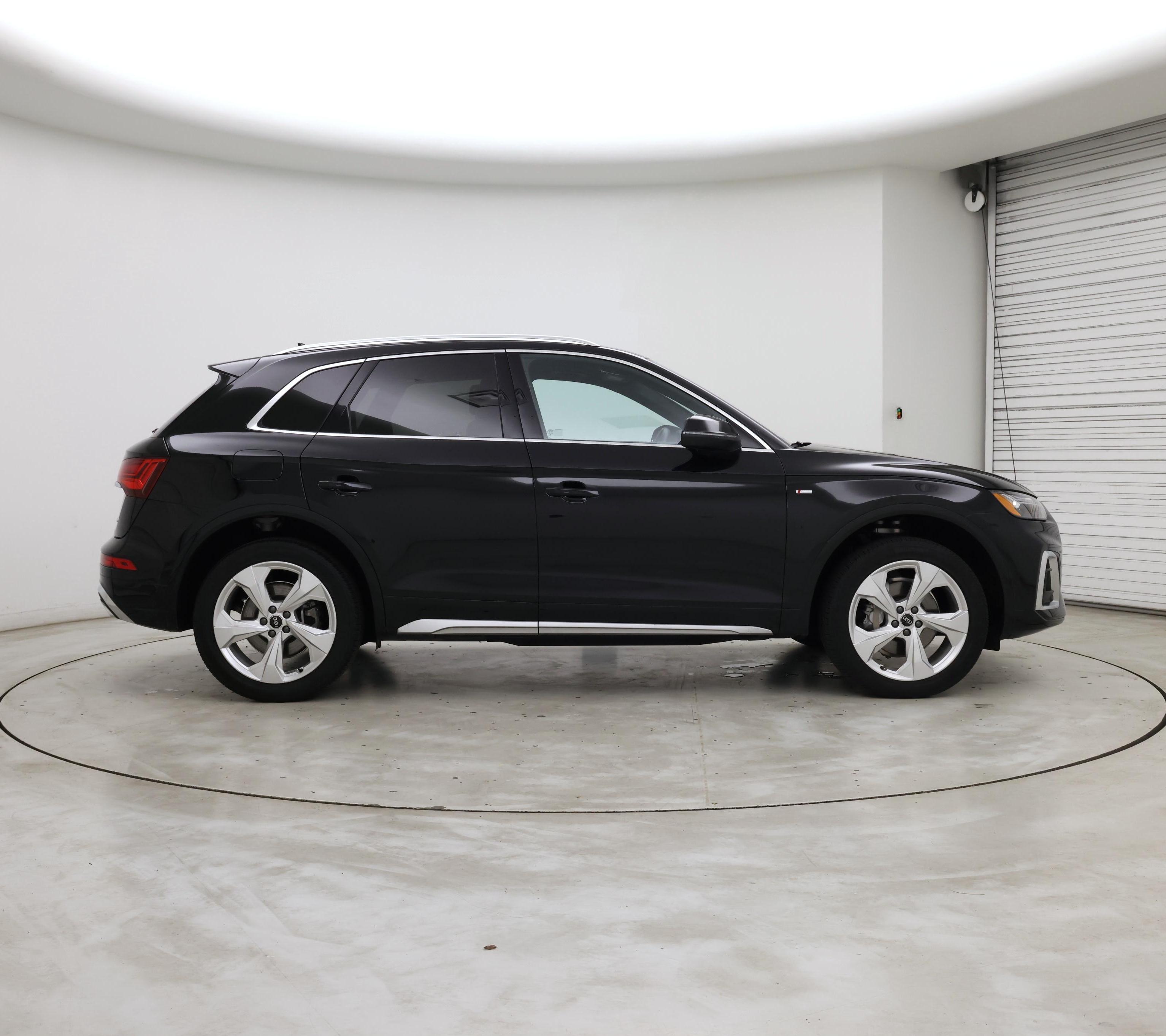 Thumbnail: 2024 Audi Q5 - 7