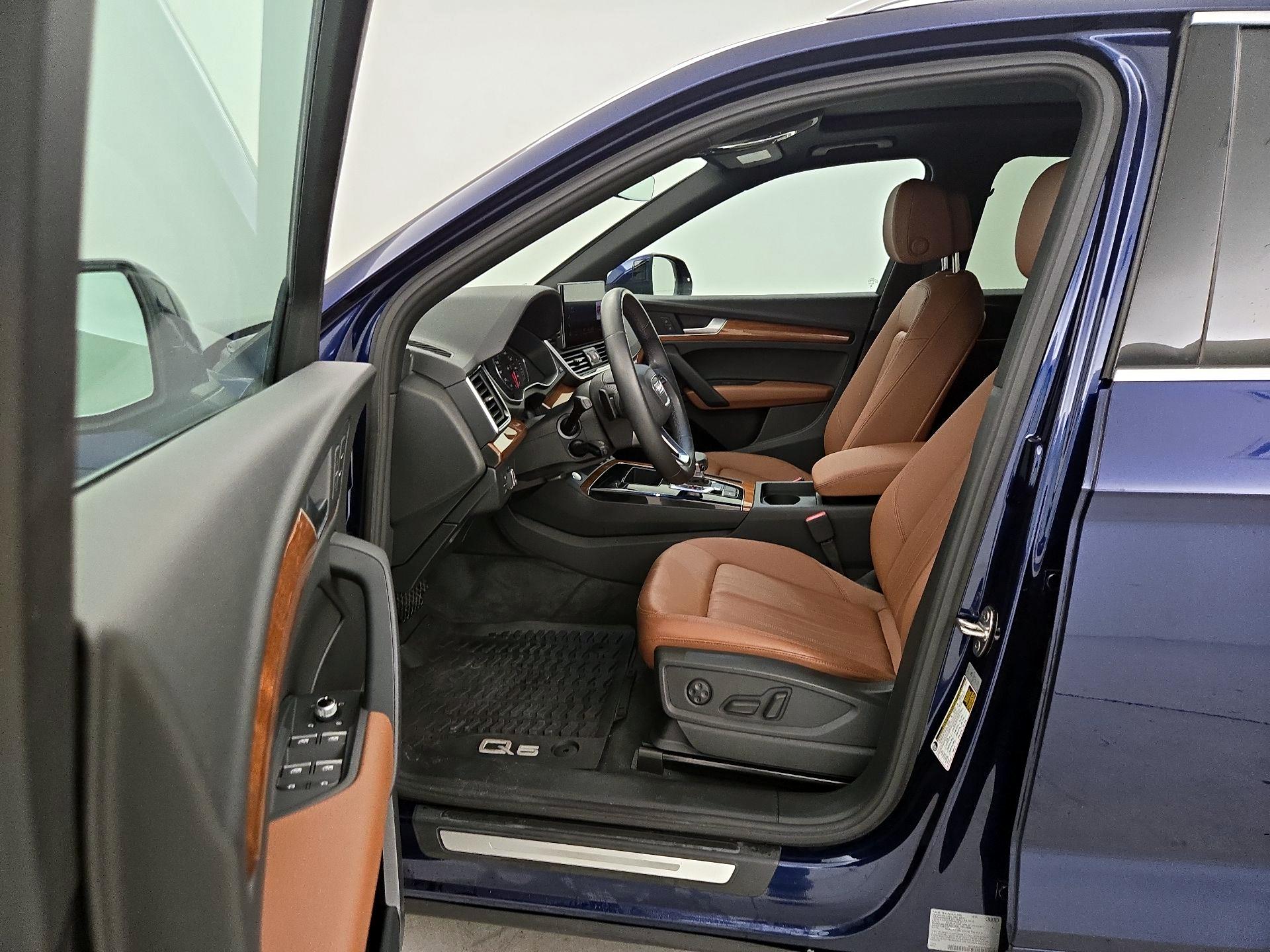 Thumbnail: 2024 Audi Q5 - 11