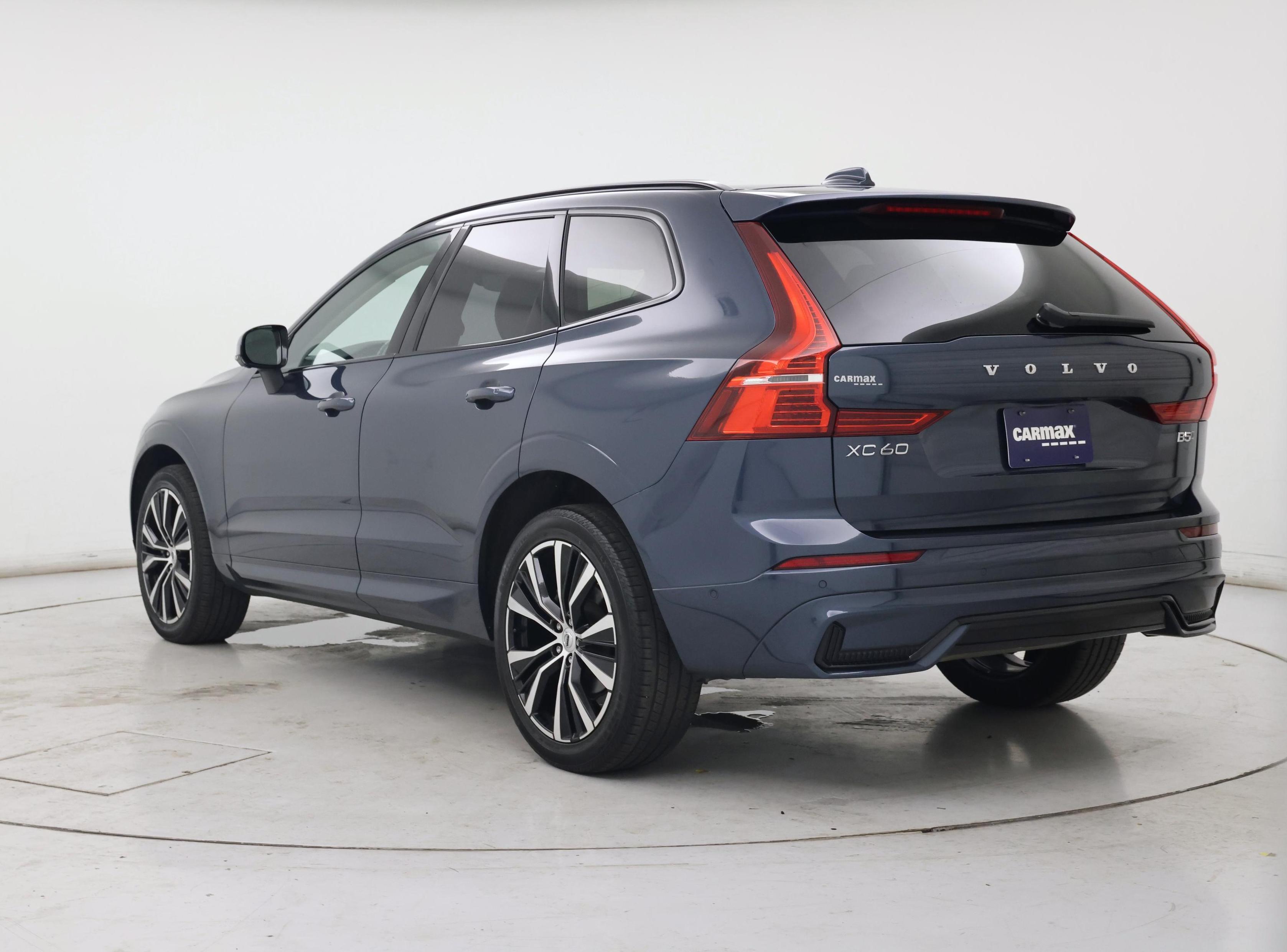 Thumbnail: 2025 Volvo XC60 - 2